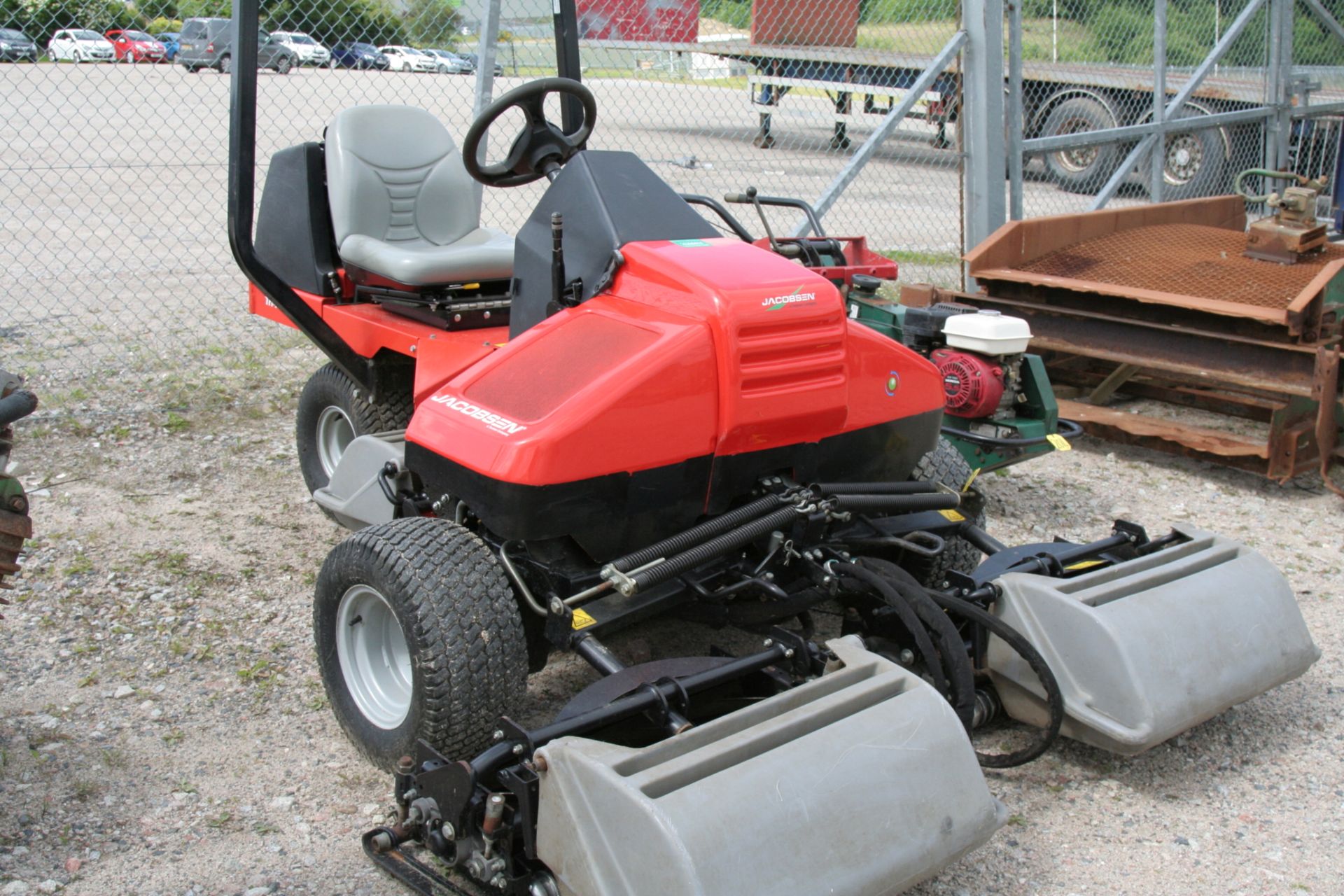 JACOBSEN GREENS MOWER KEY IN P/CABIN