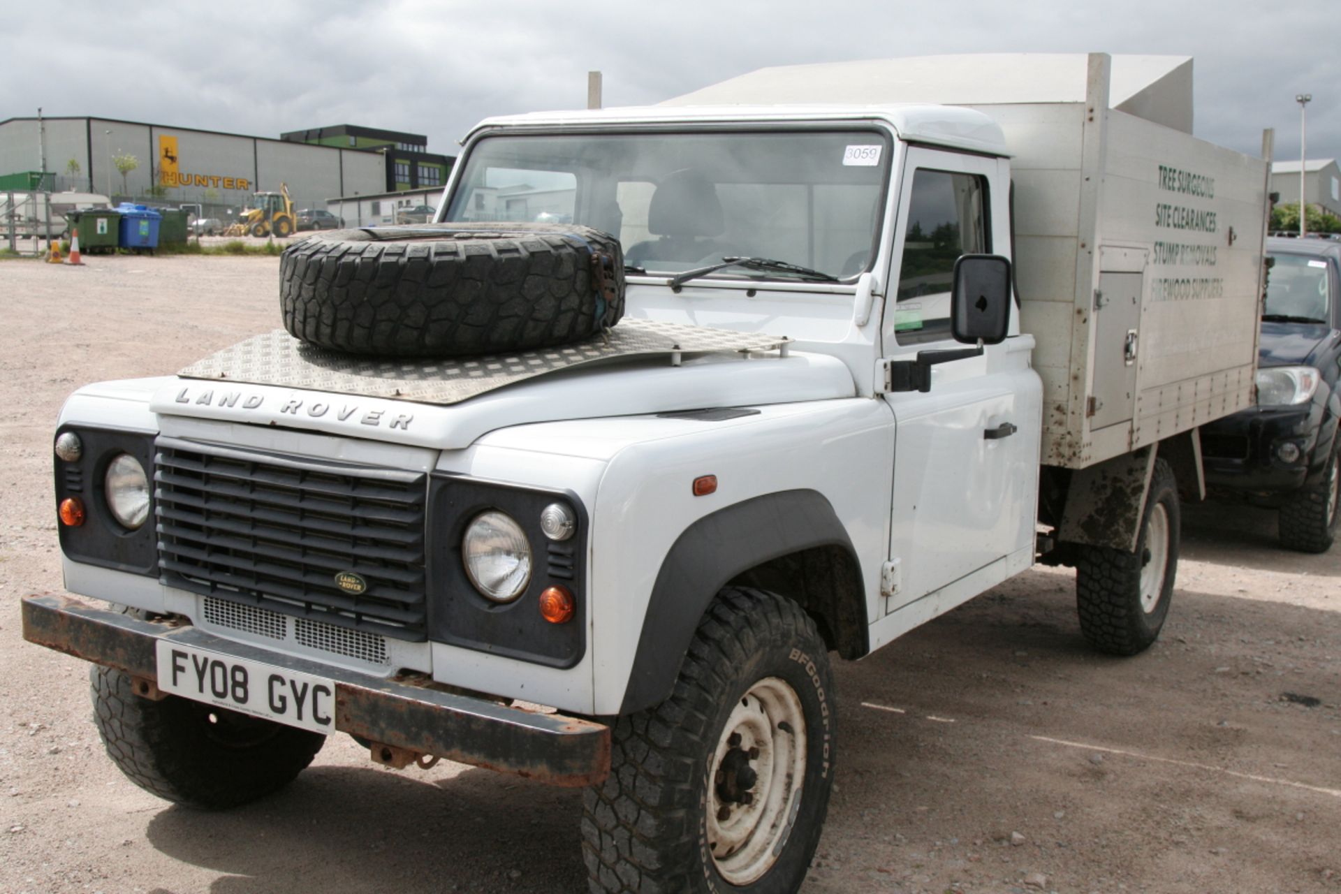 Land Rover Defender 130 S/c - 2402cc 4 Door 4x4