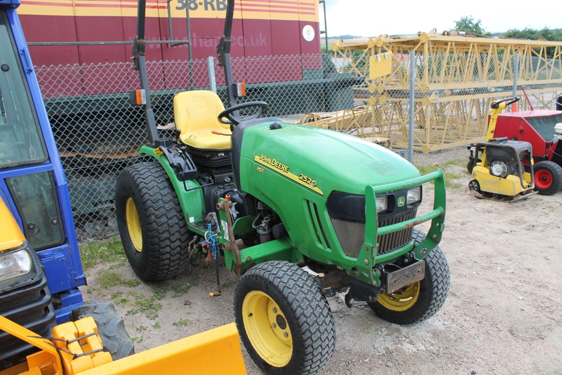 JD 2520 KEY IN P/CABIN