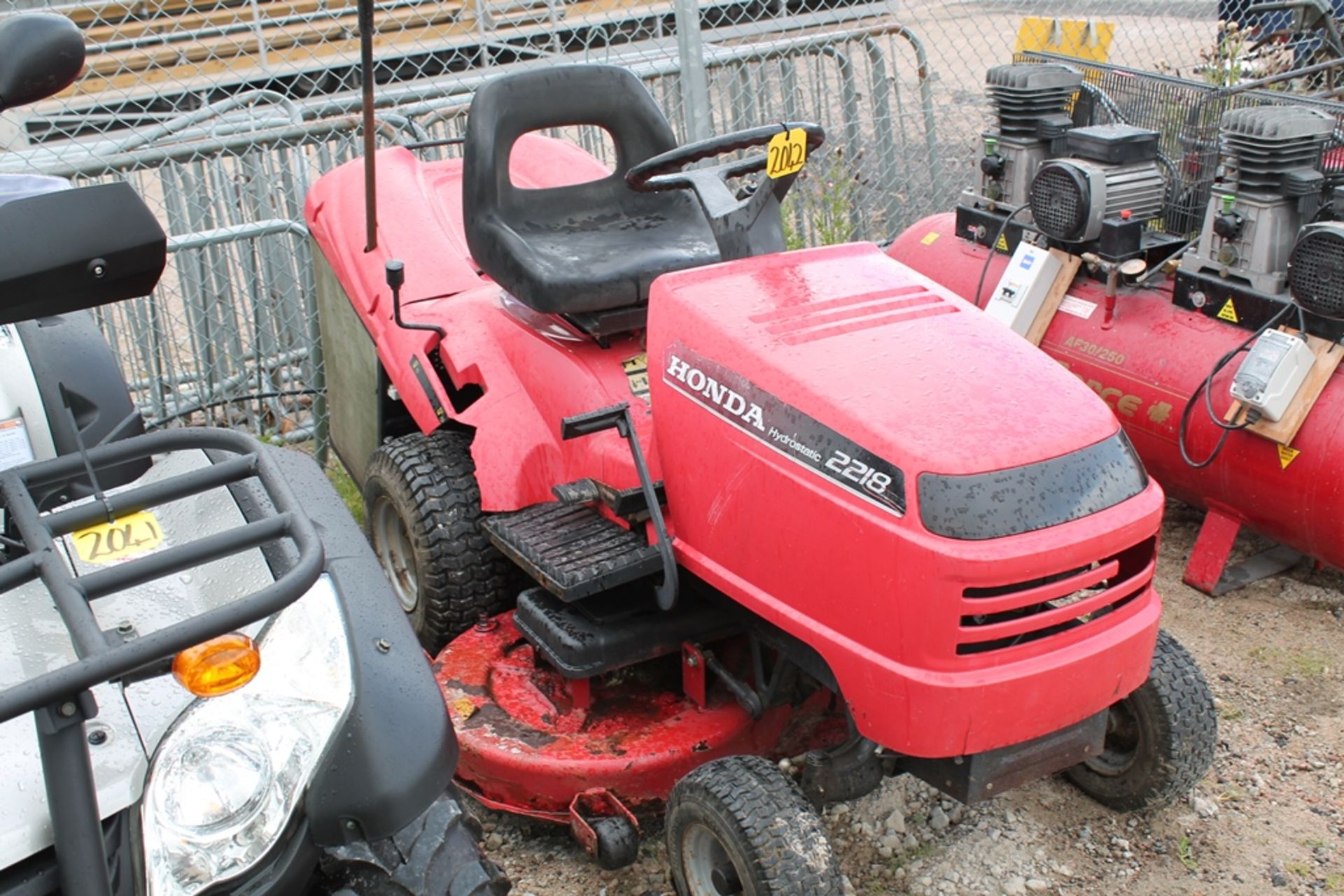 HONDA SIT ON MOWER KEY IN P/CABIN