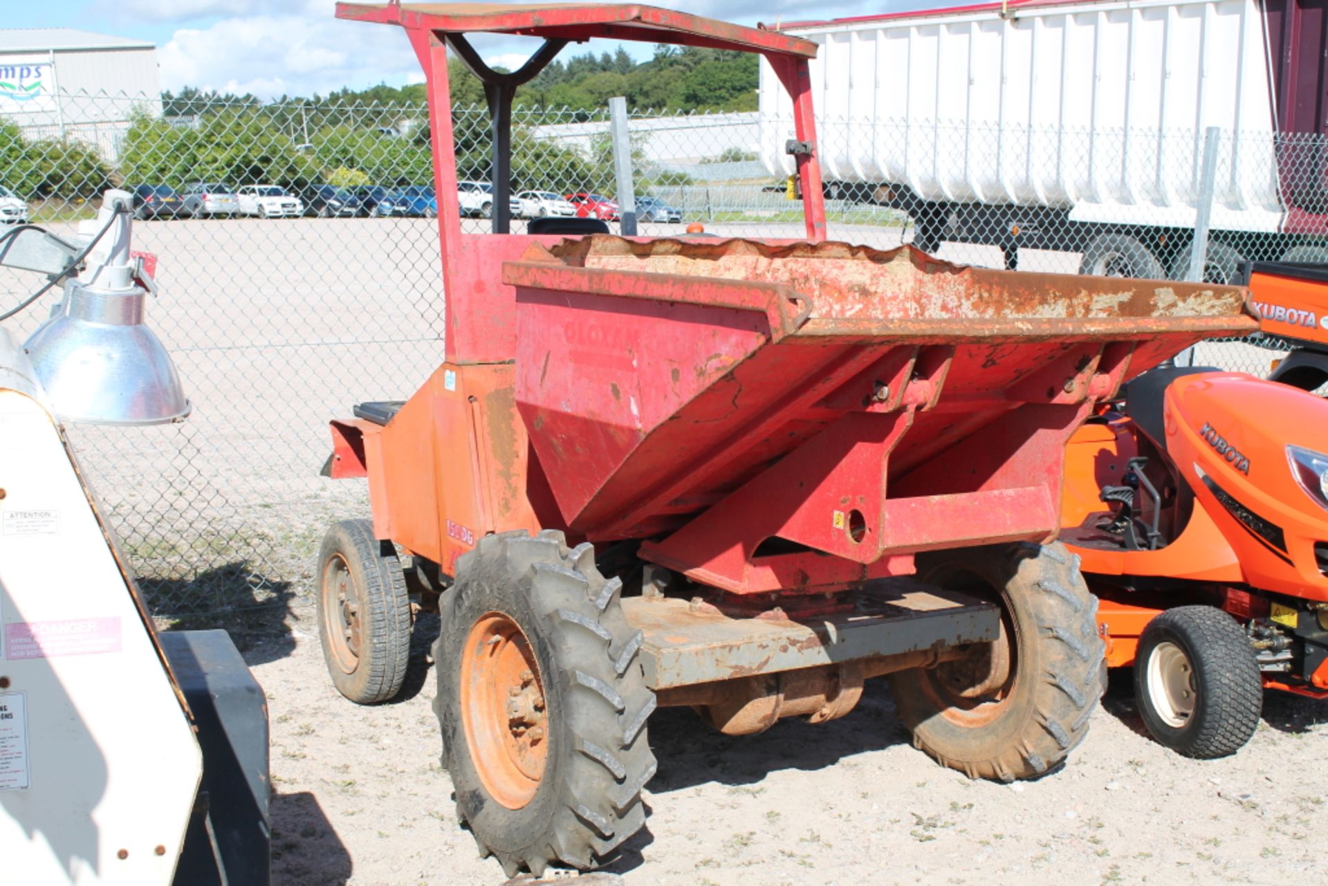 AUSA 1.5 TON SWIVEL DUMPER KEY IN P/CABIN