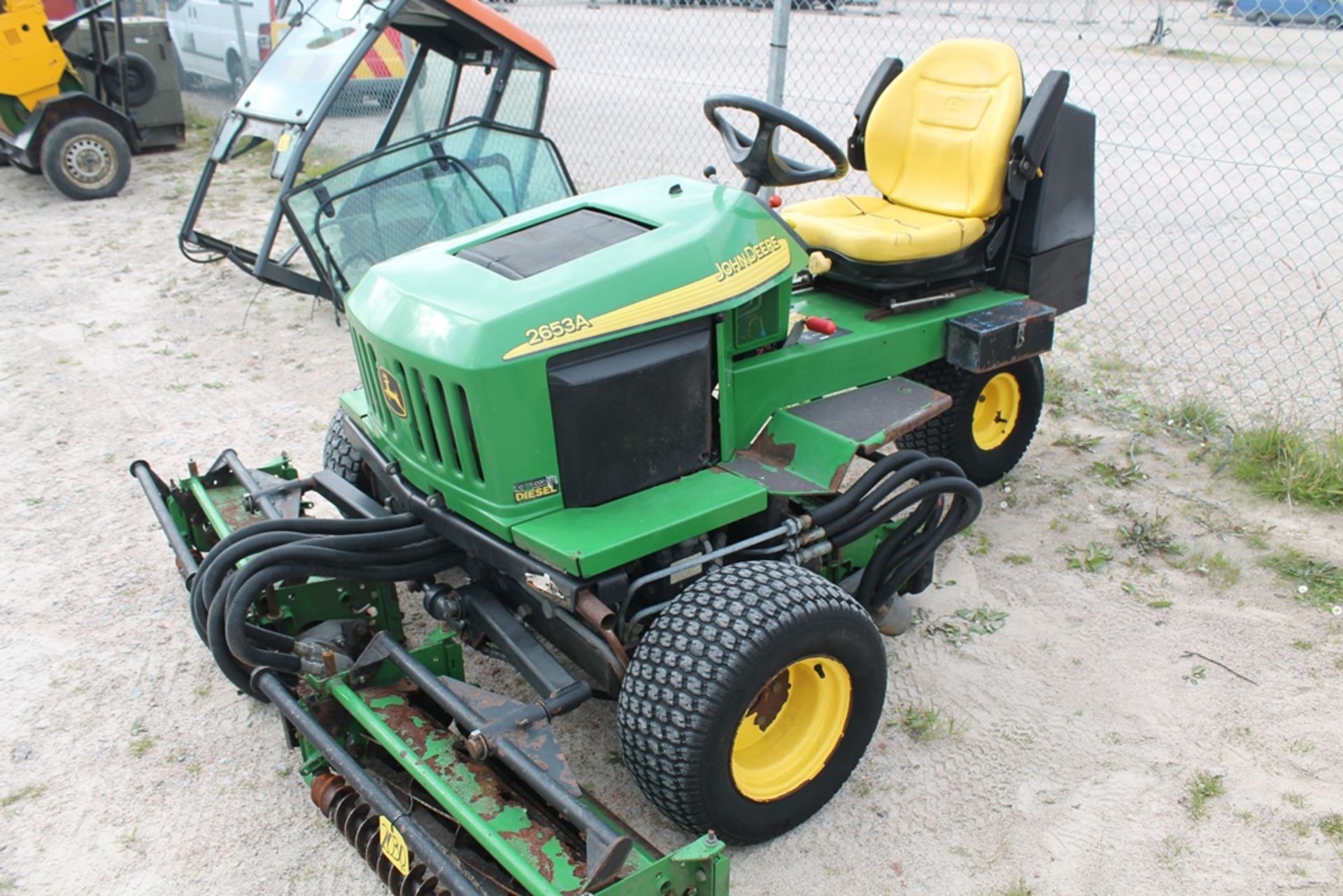 JD 2653B MOWER 3325HRS, KEY IN P/C - Image 2 of 2