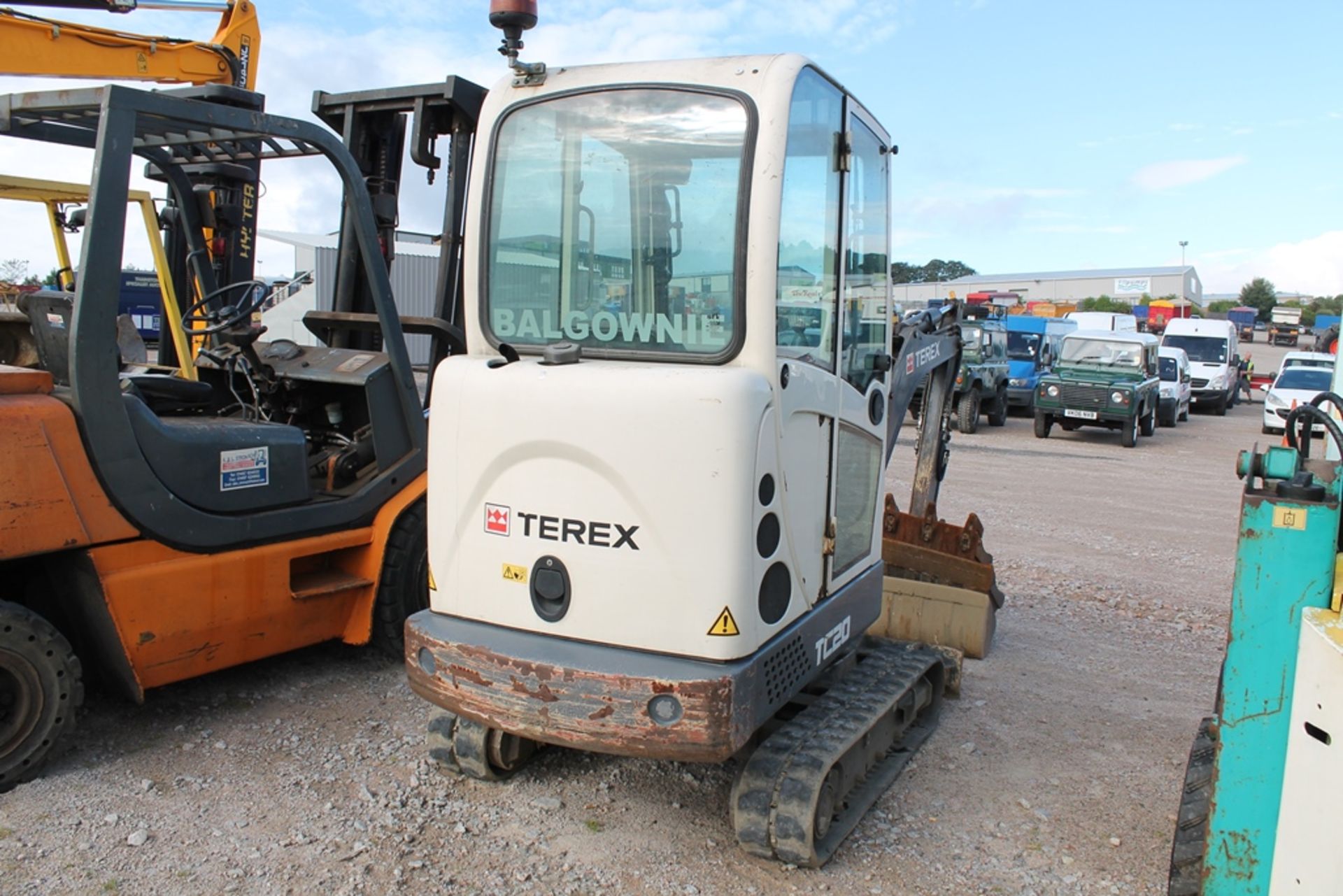 TEREX TC20 2T EXCAVATOR, , C/W 4 BUCKETS, , 4045HRS, , PLUS VAT, , K - Image 4 of 6