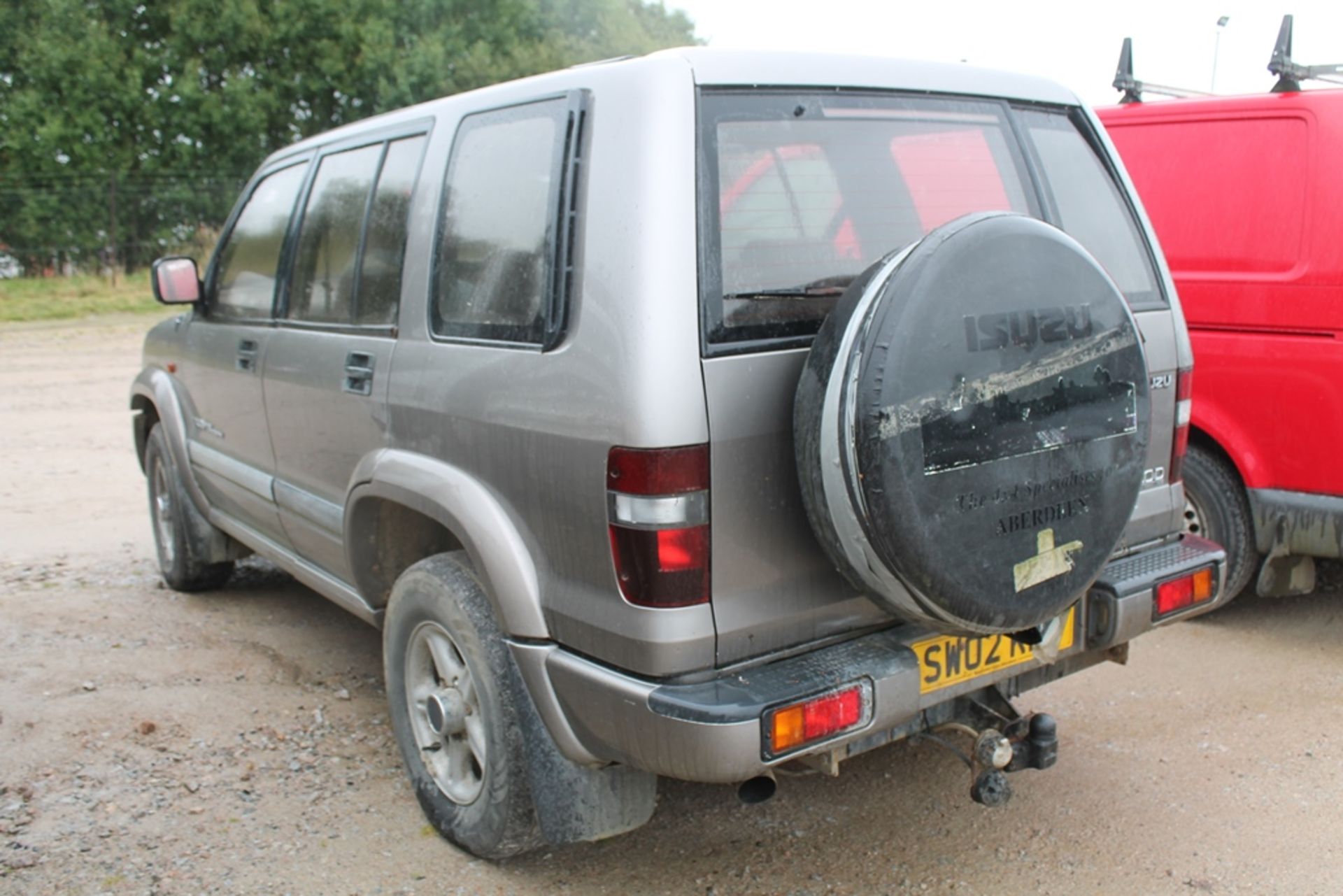 Isuzu Trooper Duty Dt Lwb - 2999cc Estate - Image 2 of 4