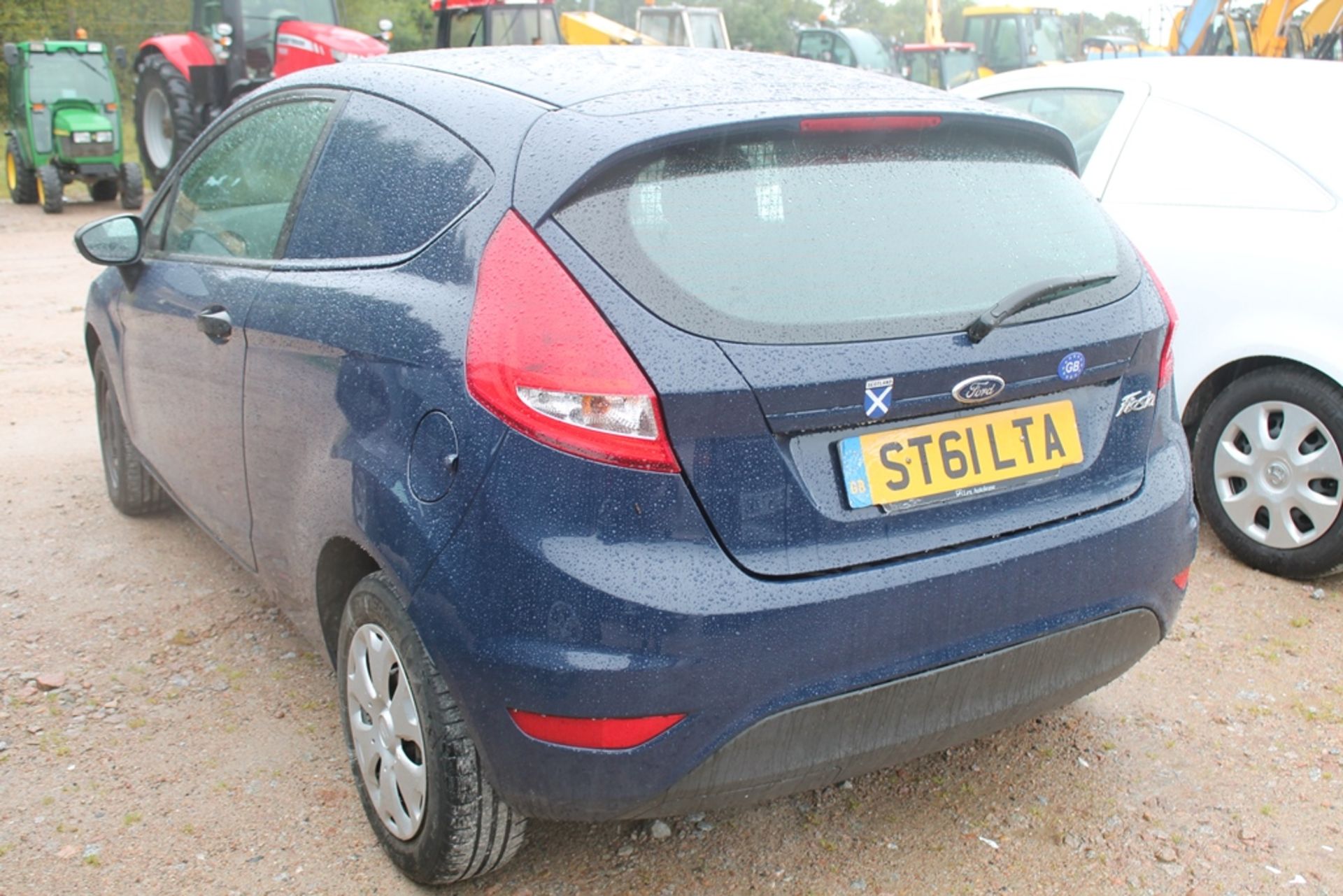 Ford Fiesta Econetic Tdci Dpf - 1560cc Van - Image 3 of 4