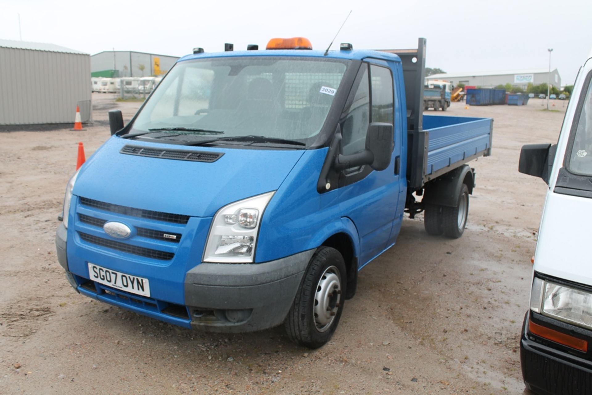 Ford Transit 100 T350m Rwd - 2402cc Van