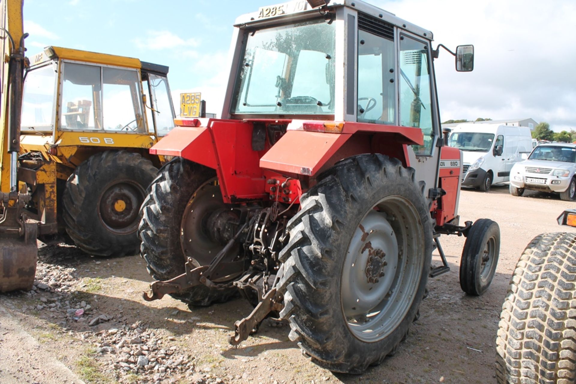 MF TRACTOR 690, , PLUS VAT - Image 3 of 5