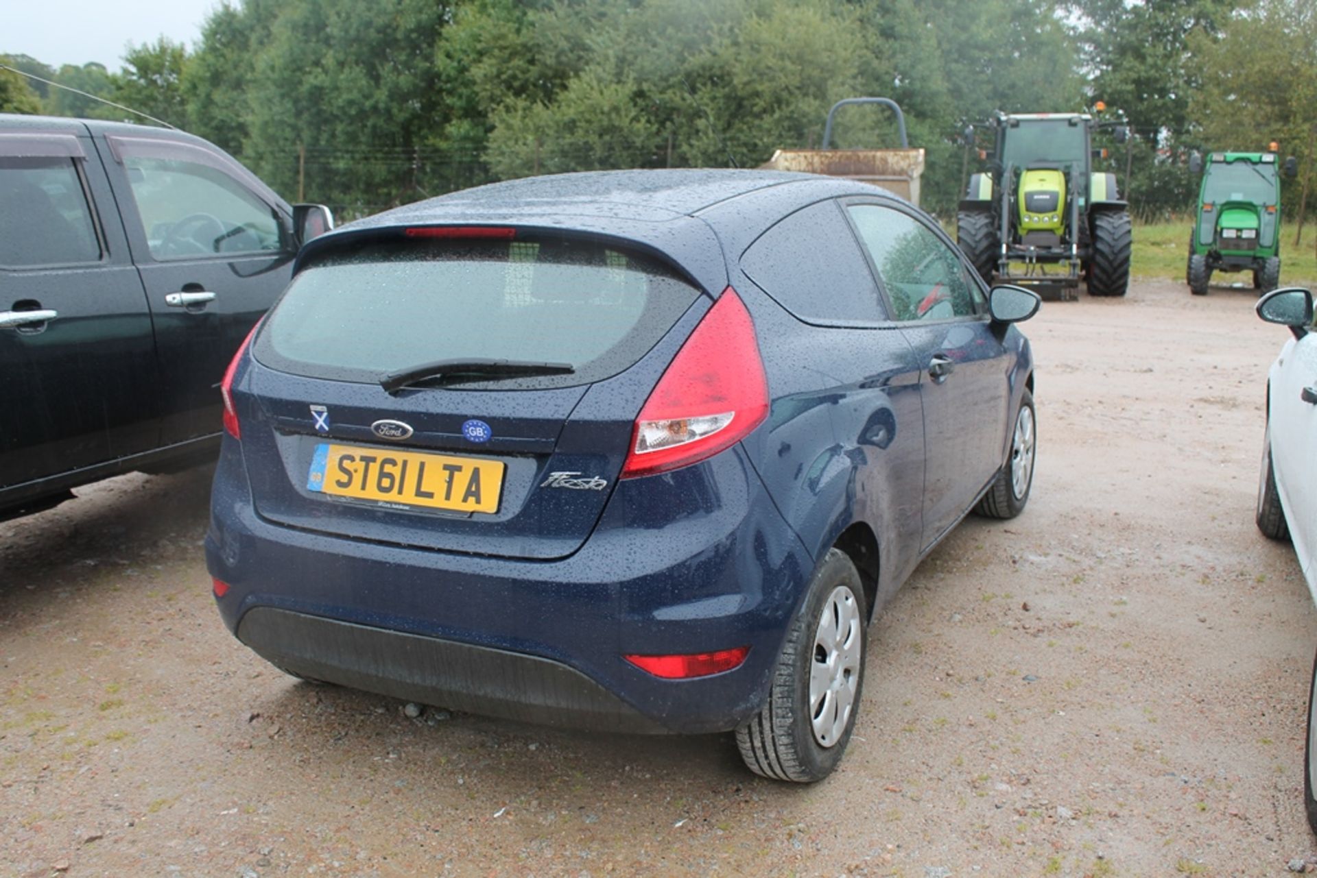 Ford Fiesta Econetic Tdci Dpf - 1560cc Van - Image 2 of 4