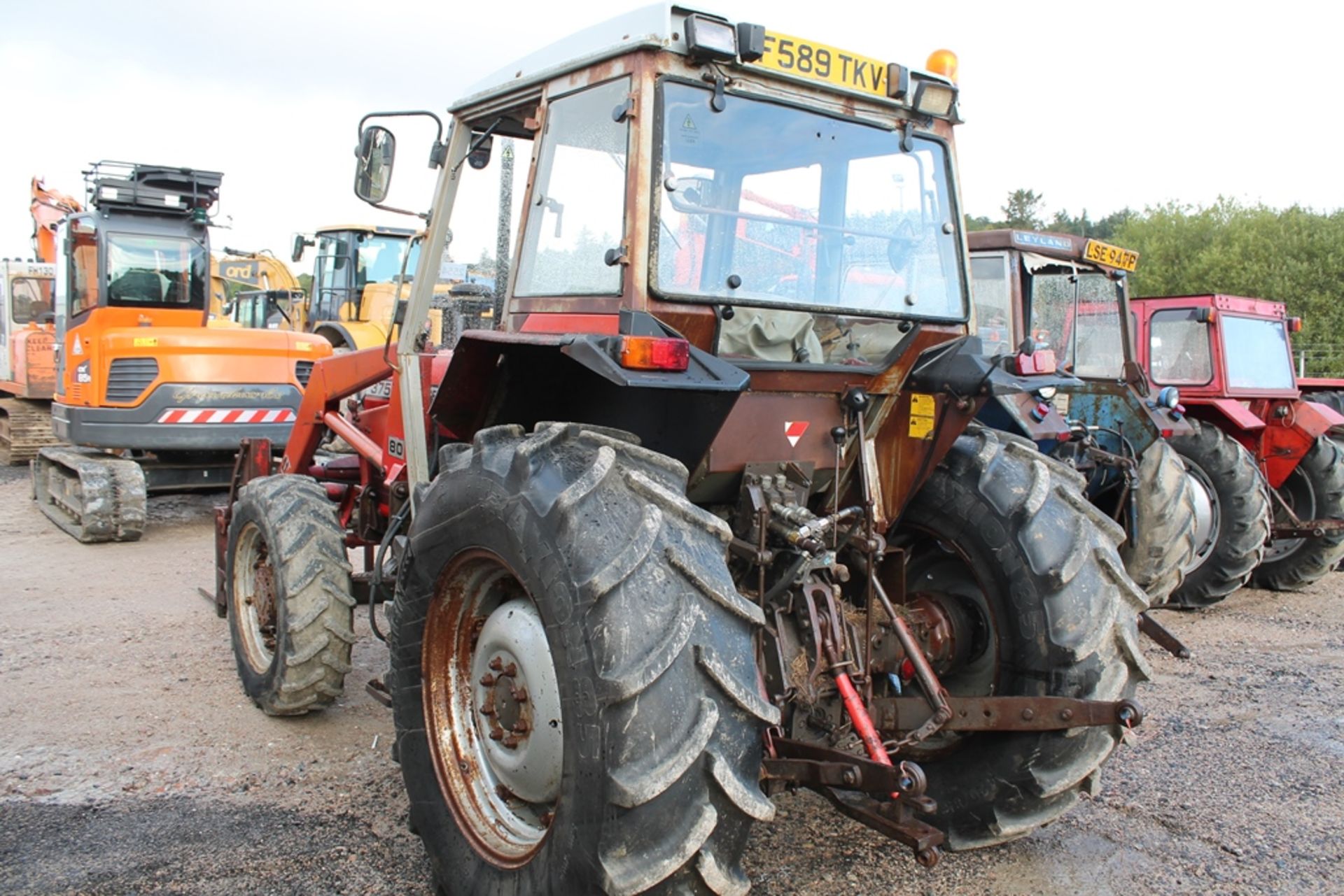 Massey Ferguson 375 Tractor - Image 2 of 6