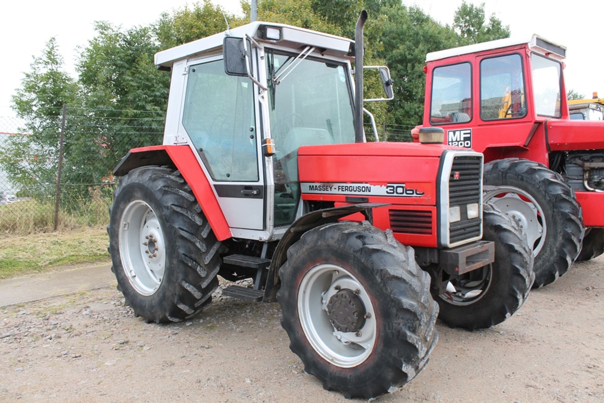 Massey Ferguson 3060 Tractor - Image 4 of 5