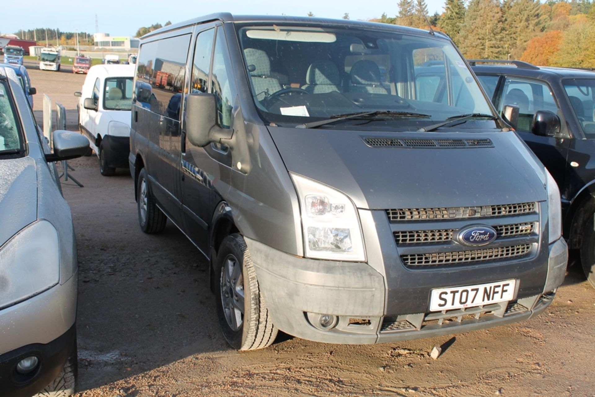 Ford Transit 130 T260s Fwd - 2198cc 2 Door Van - Image 4 of 4