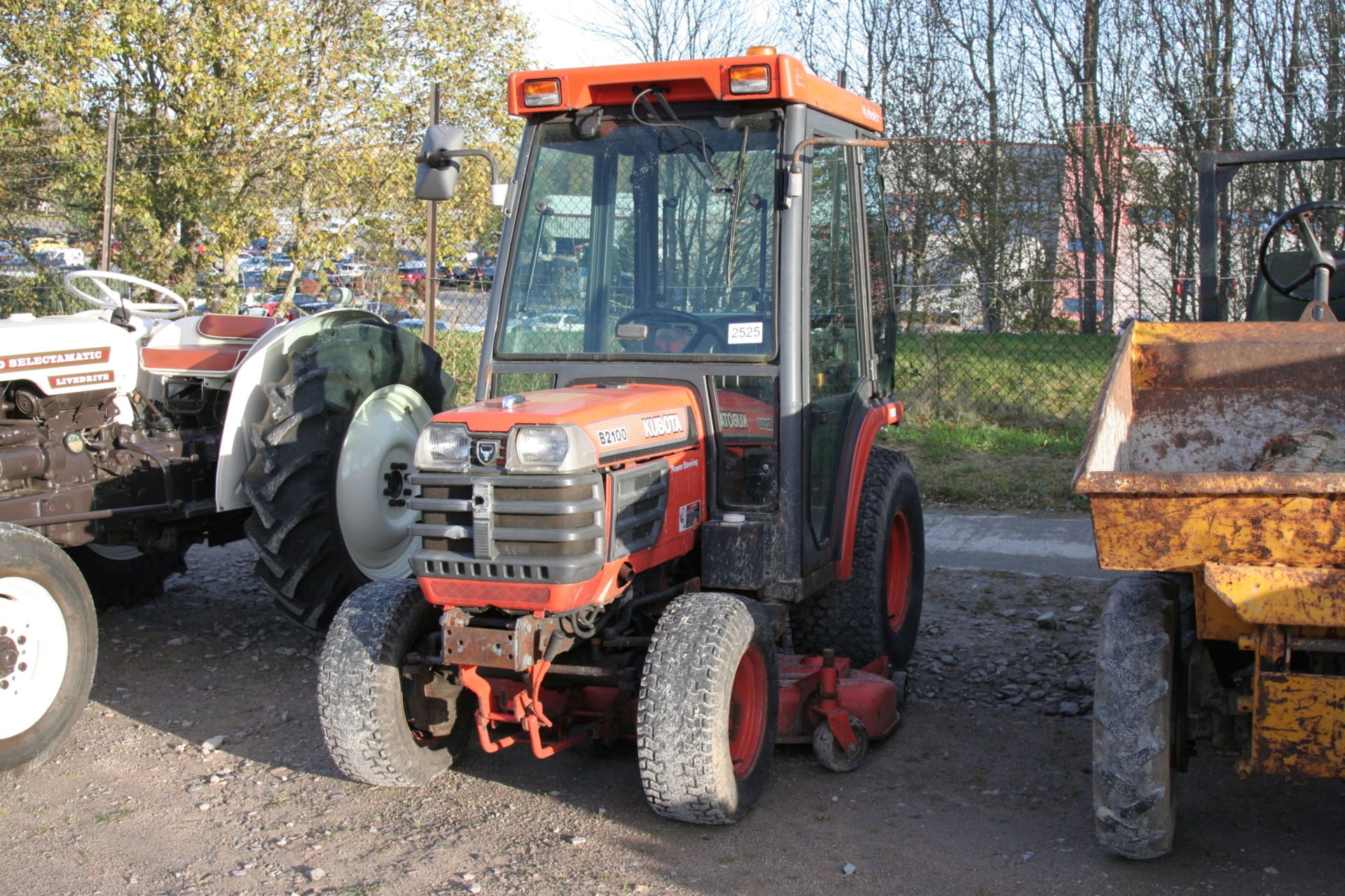 Kubota B2100 Tractor