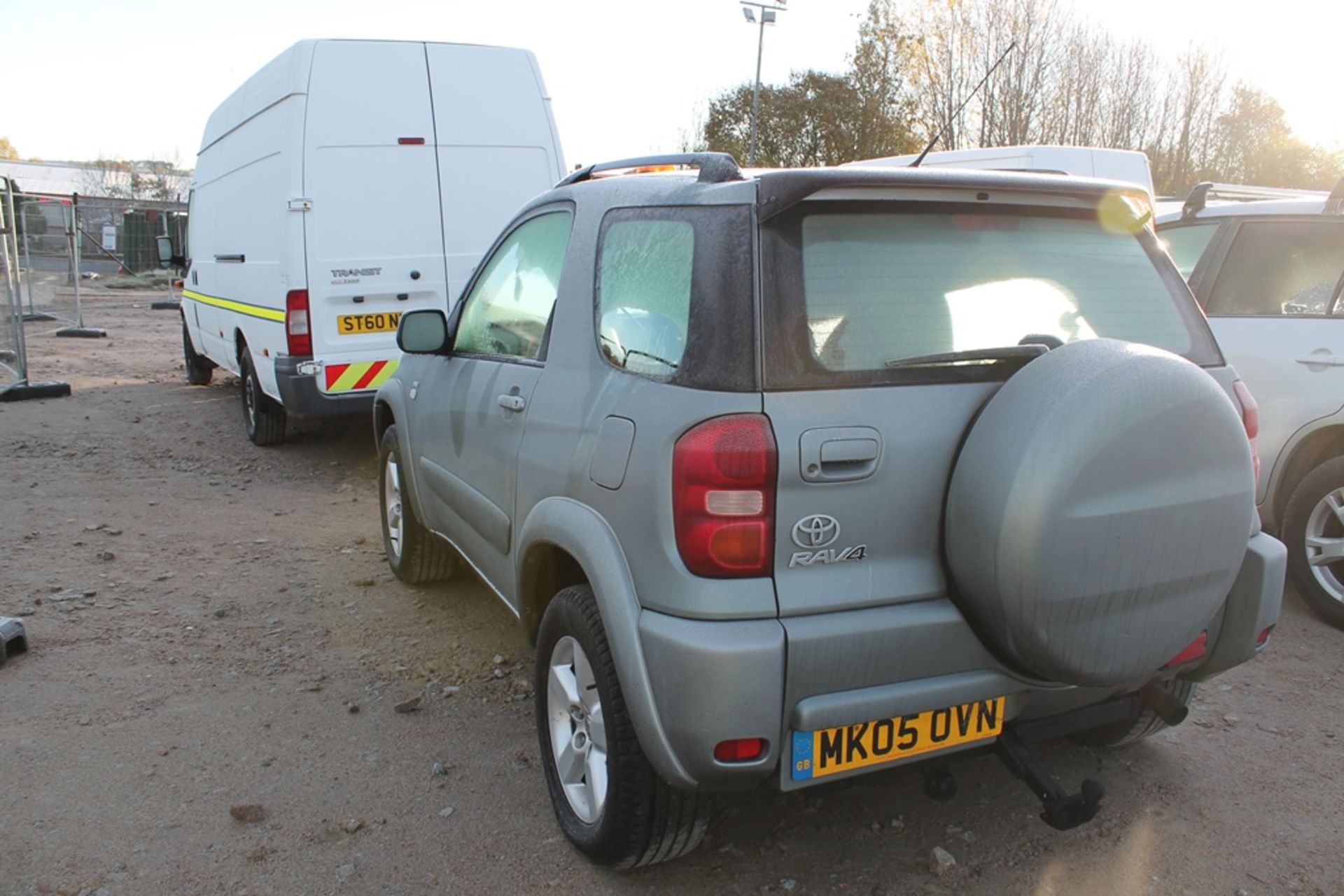 Toyota Rav4 Xt3 Vvti - 1998cc Estate - Image 2 of 4