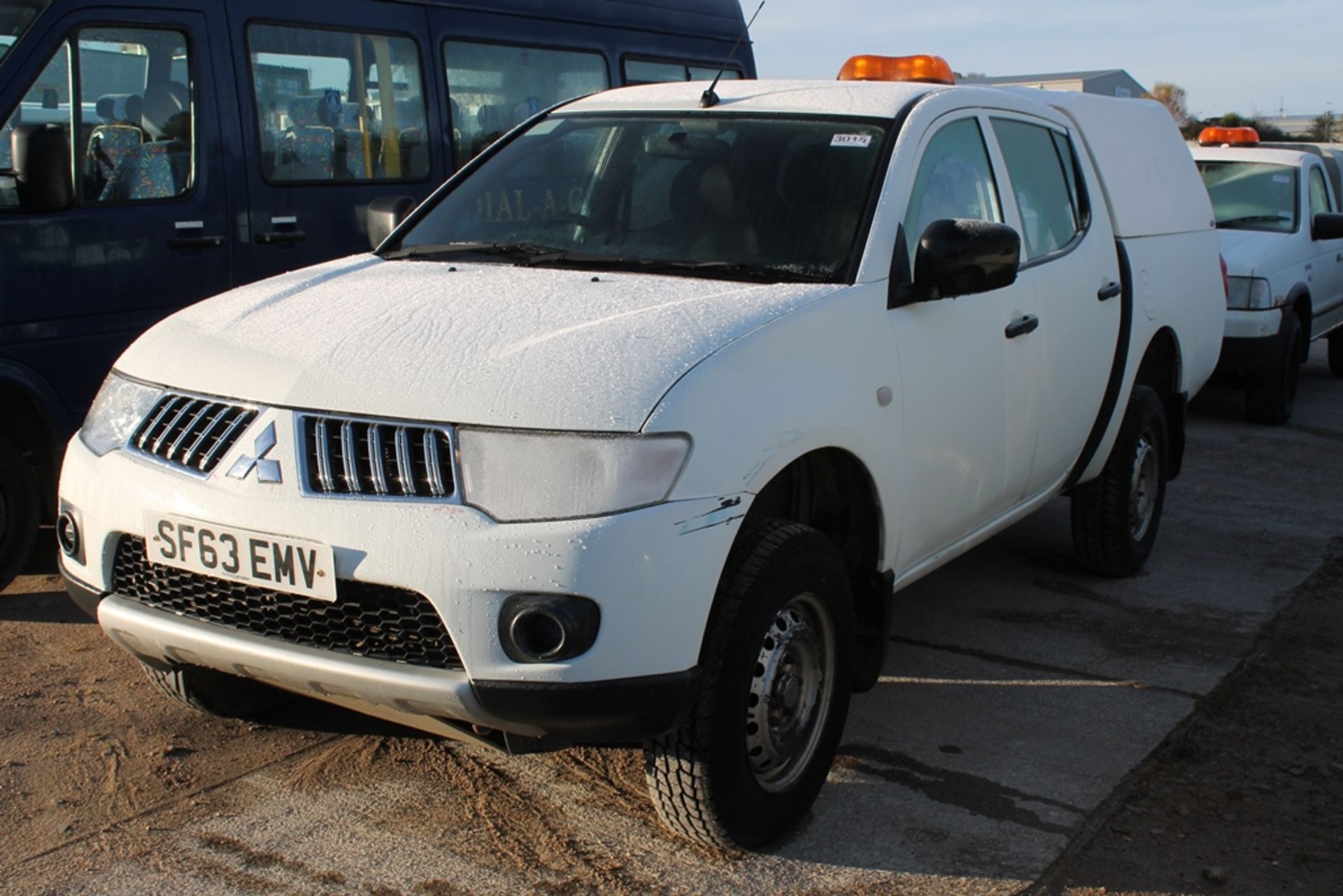 Mitsubishi L200 4work Lb Dcb Di-d 4x - 2477cc 4 Door Pickup