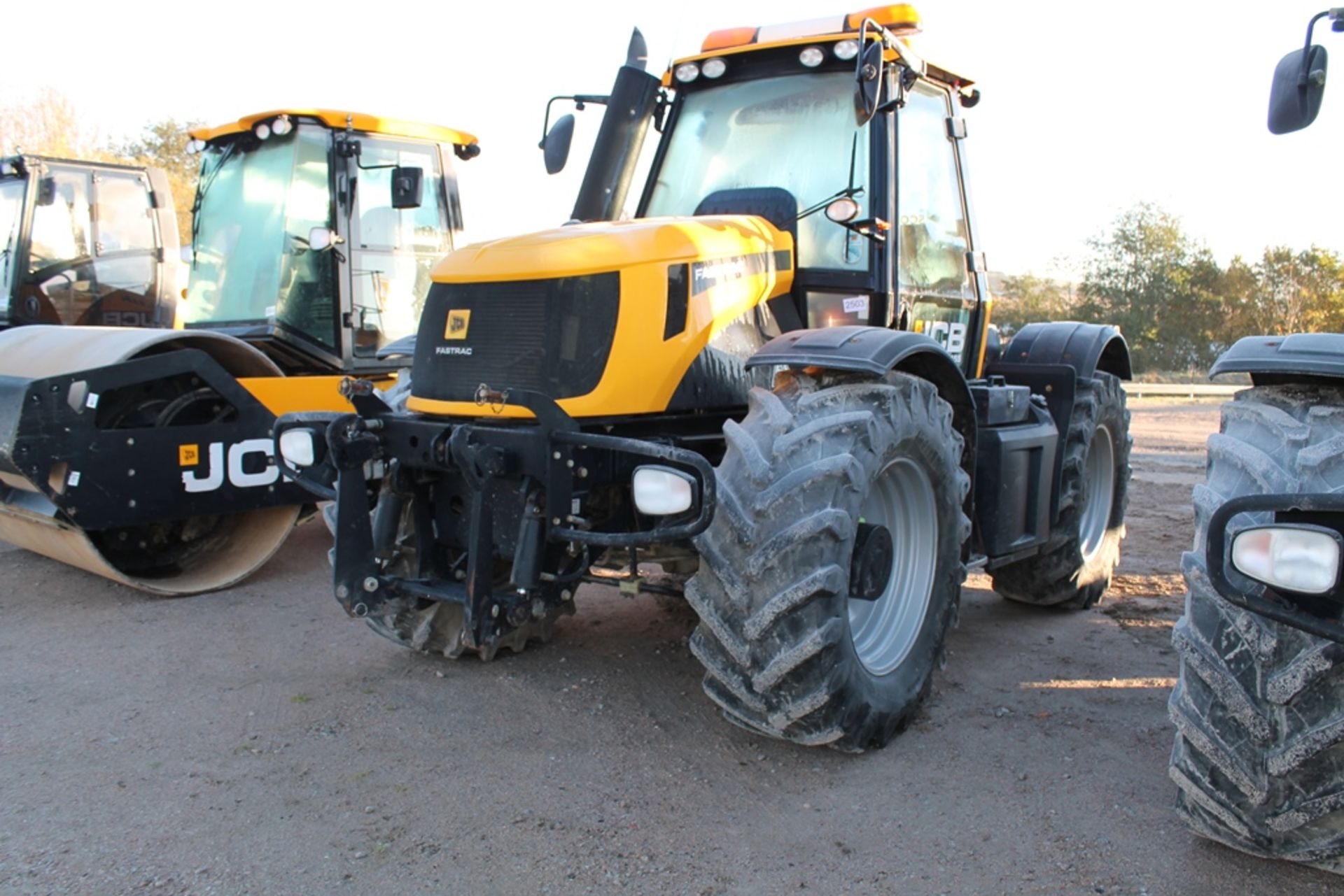 Jcb 2155 - 6702cc 2 Door Tractor