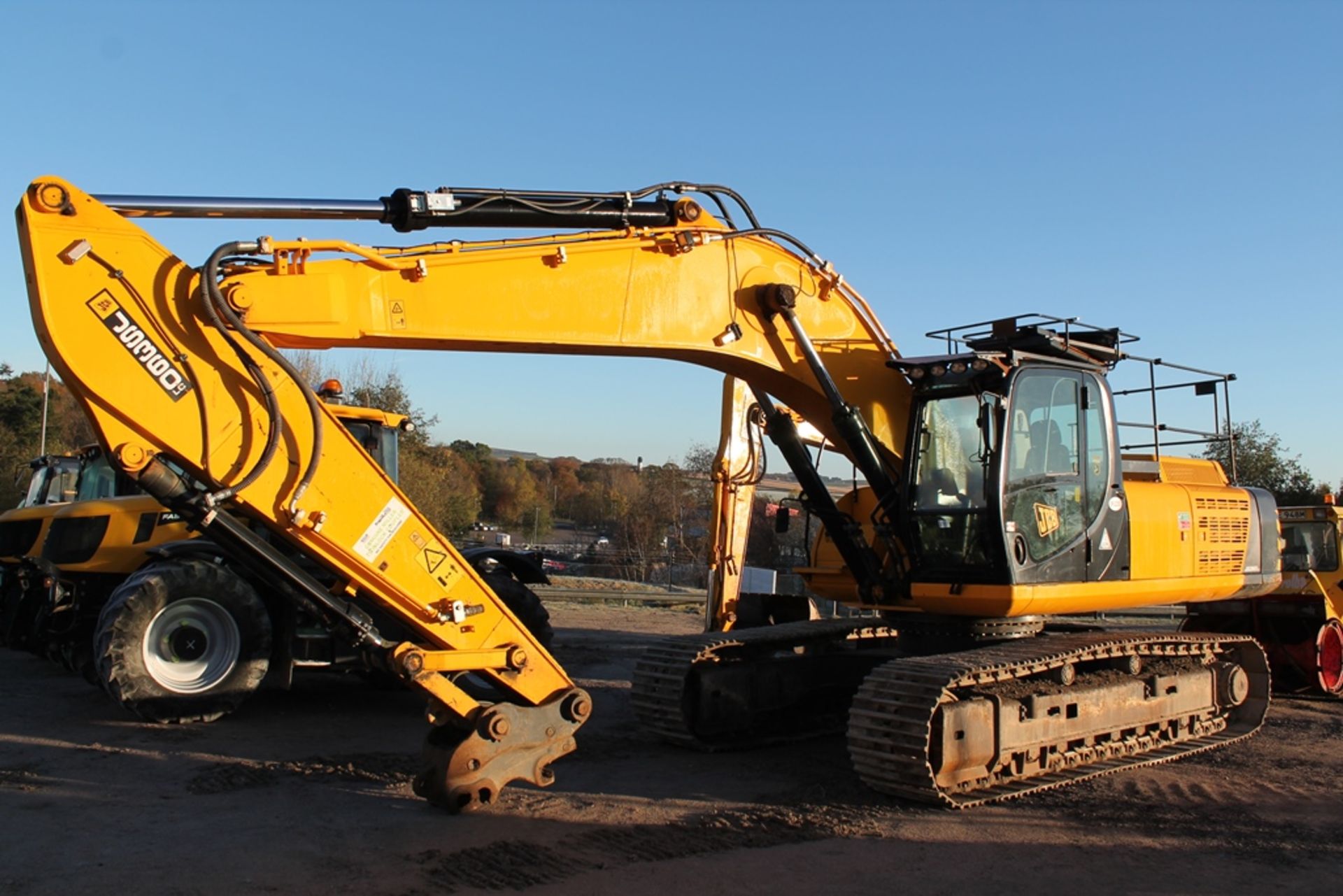 JCB JS360LC Tracked Slew Excavator, Year 2014, Displaying 4,743 hours, VIN JCBJS36EC02050812, Plus V