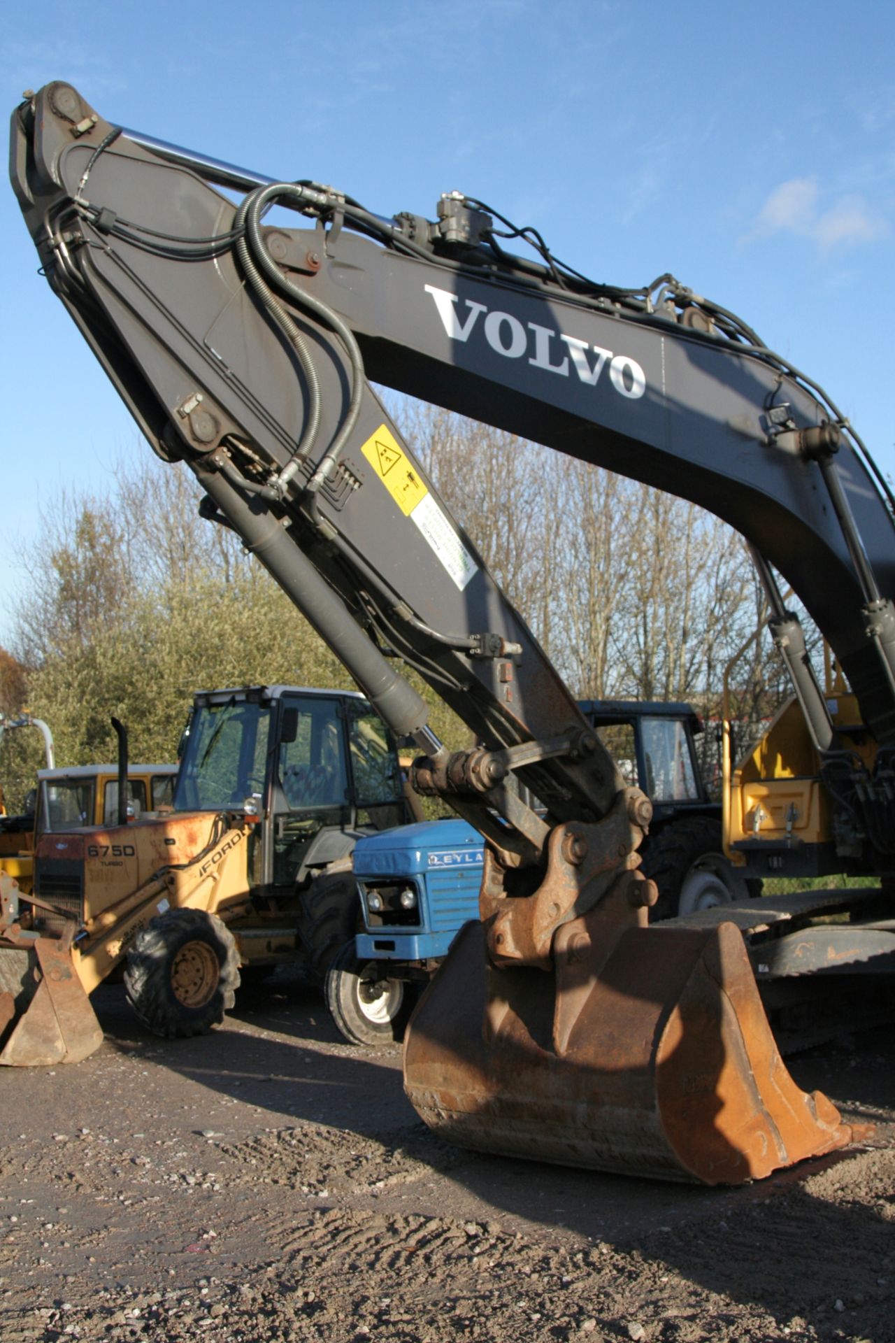 Volvo EC220EL Tracked Slew Excavator, Year 2015 , Displaying 3,407 hours, VIN VCEC220EP00320188, Plu - Image 2 of 3