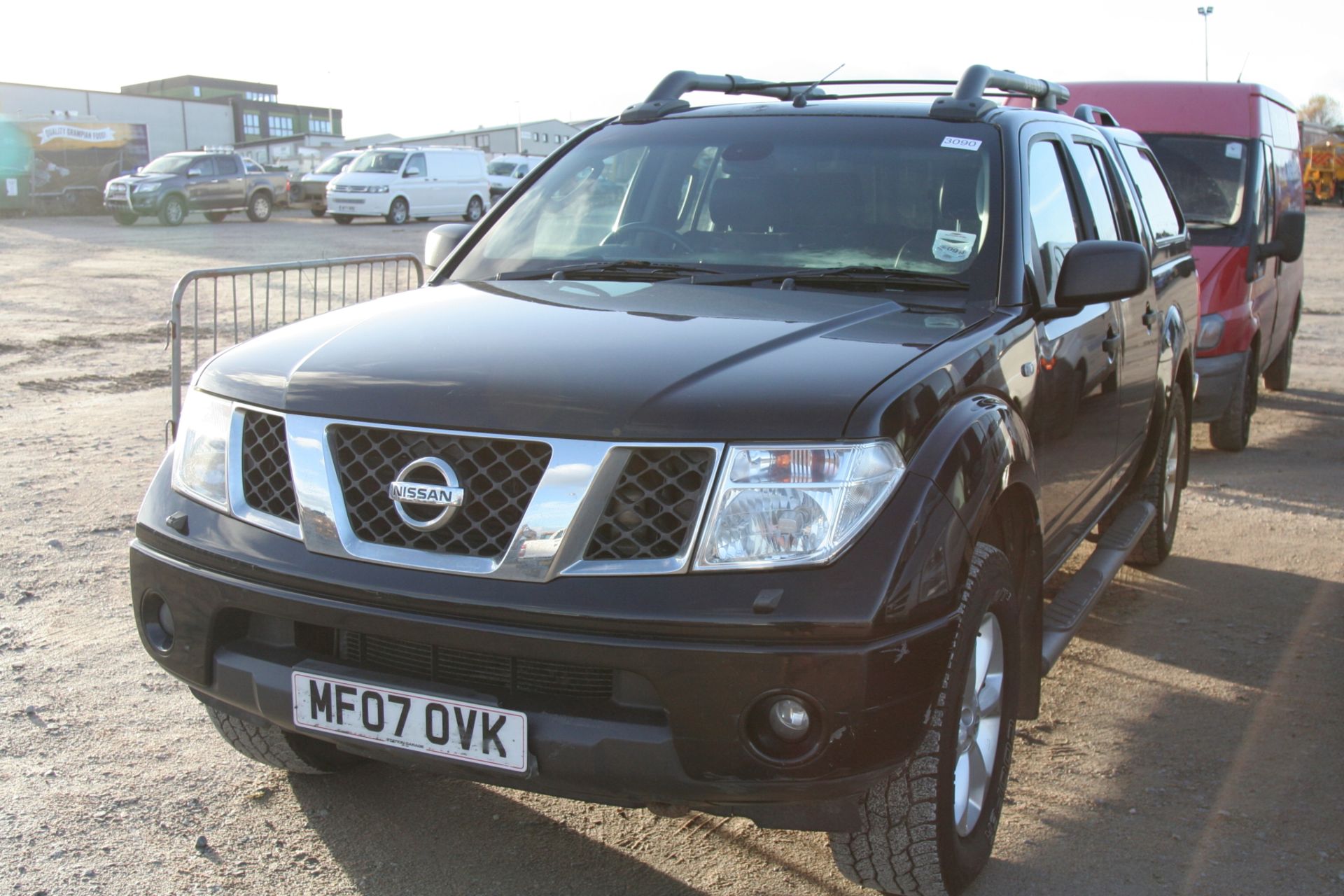 Nissan Navara D/c Aventura Dci - 2488cc Pickup - Image 2 of 3