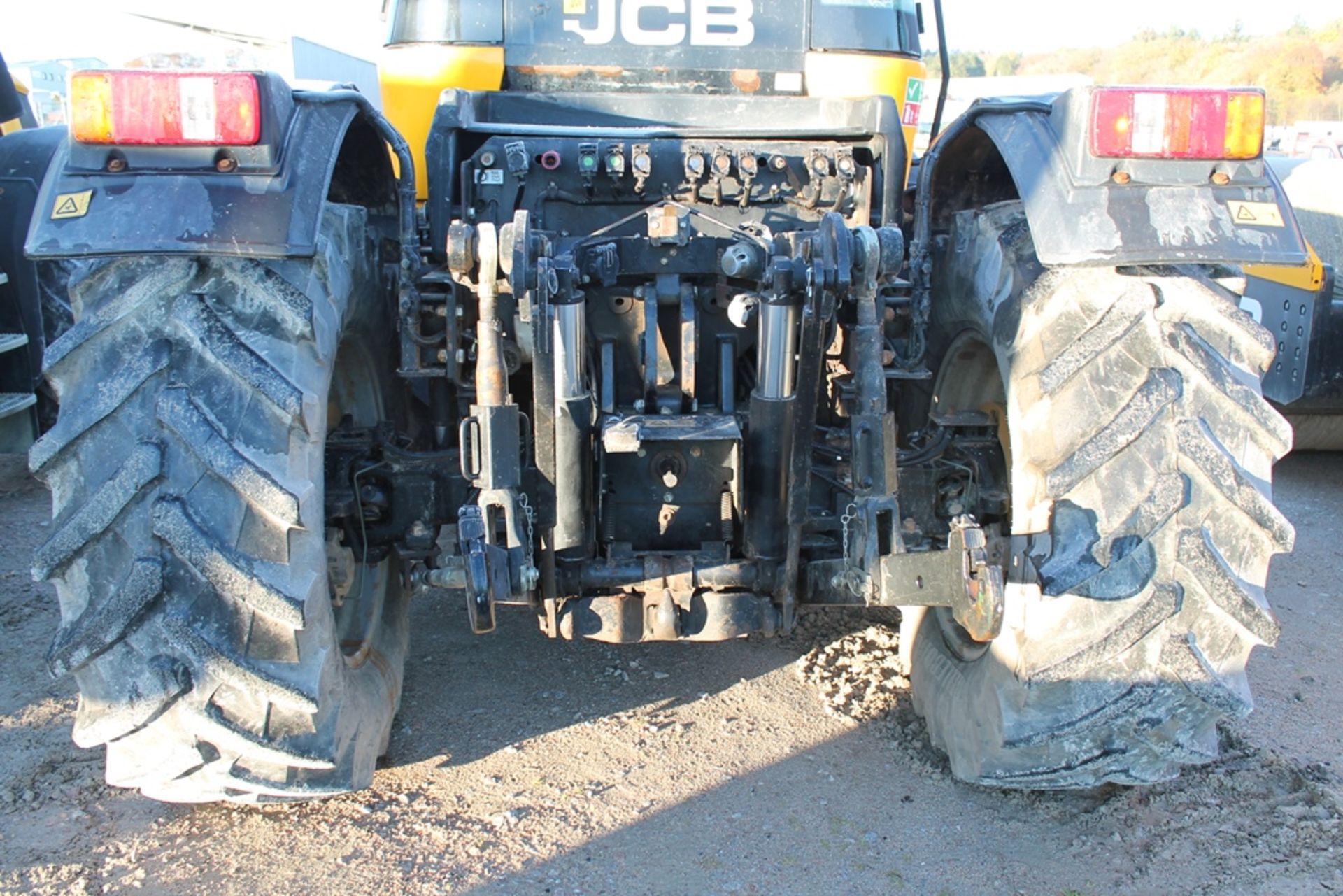 Jcb 2155 - 6702cc 2 Door Tractor - Image 3 of 5