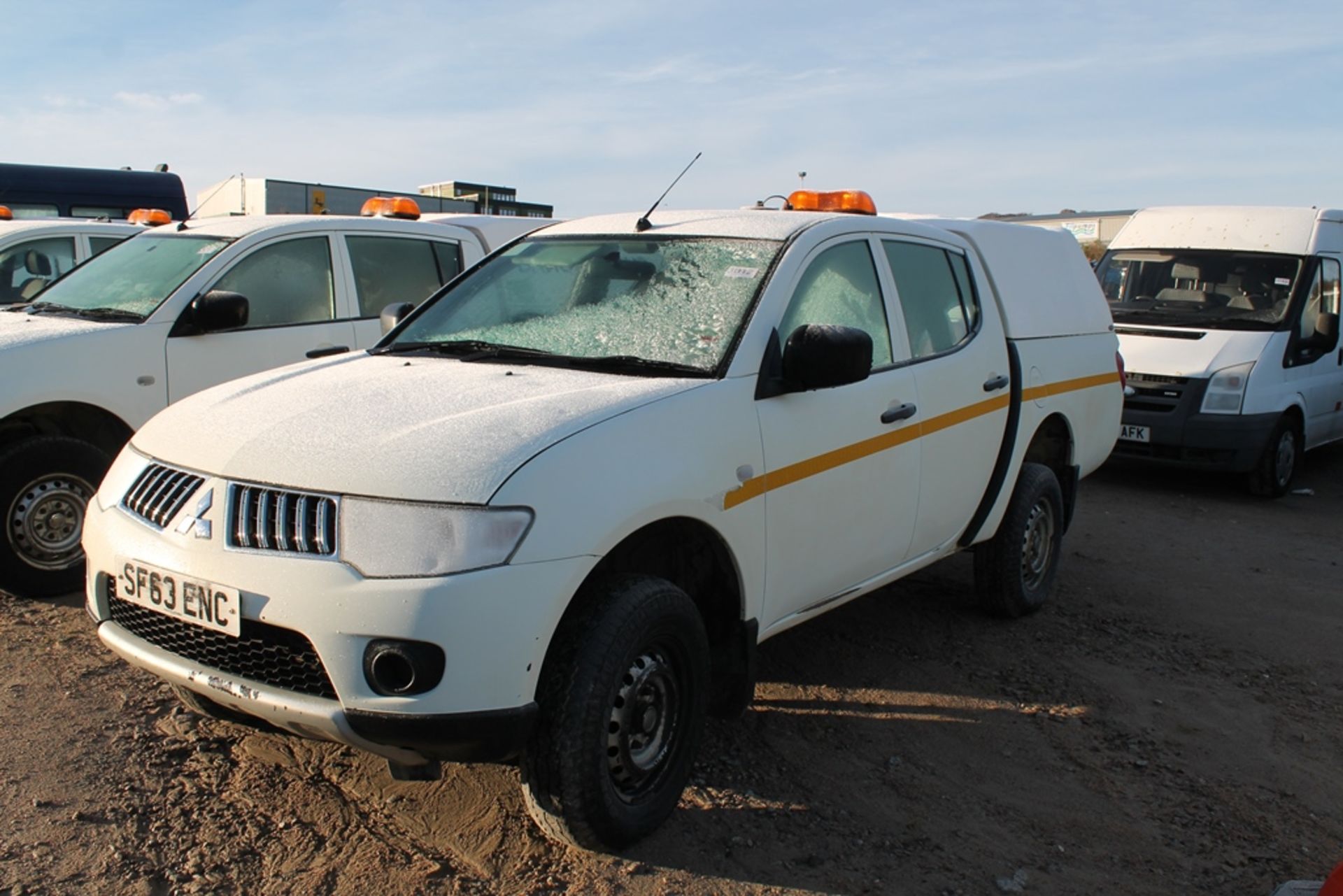 Mitsubishi L200 4work Lb Dcb Di-d 4x - 2477cc 4 Door Pickup