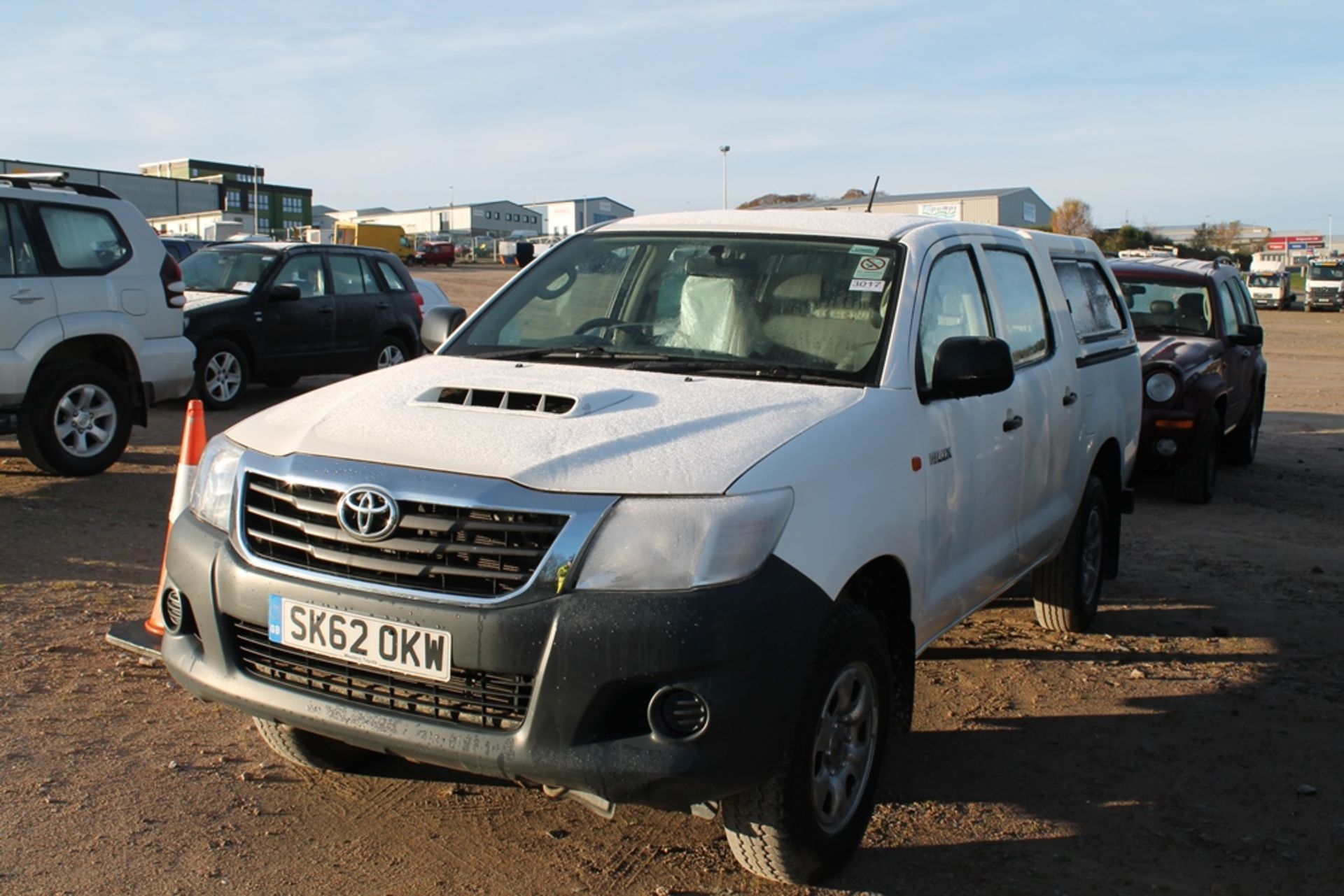 3.Toyota Hilux Hl2 D-4d 4x4 Dcb - 2494cc 4 Door 4x4