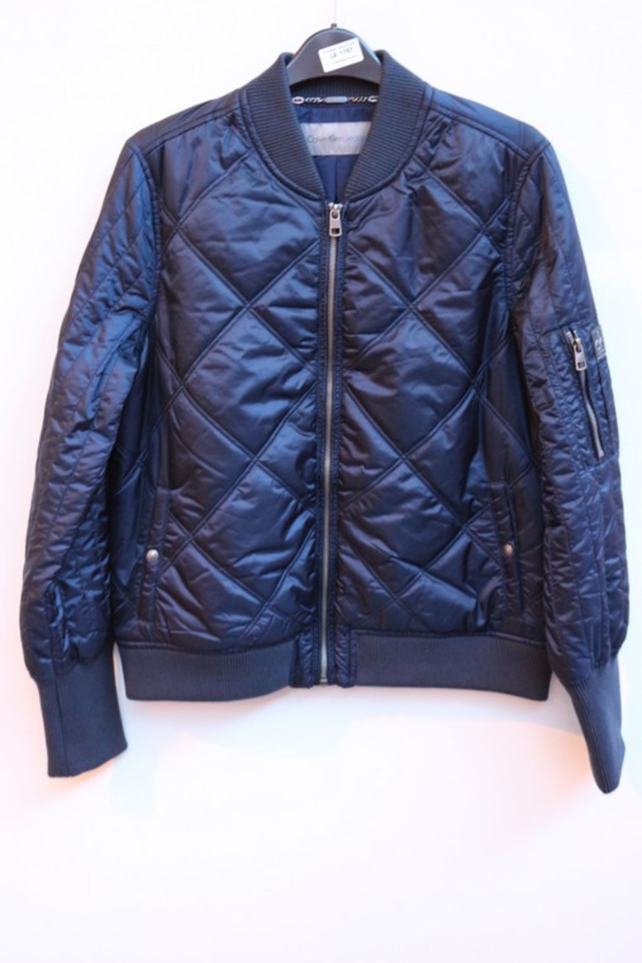 1 x LADIES SIZE L CALVIN KLEIN BOMBER JACKET RRP £145 (6.1.17) *PLEASE NOTE THAT THE BID PRICE IS