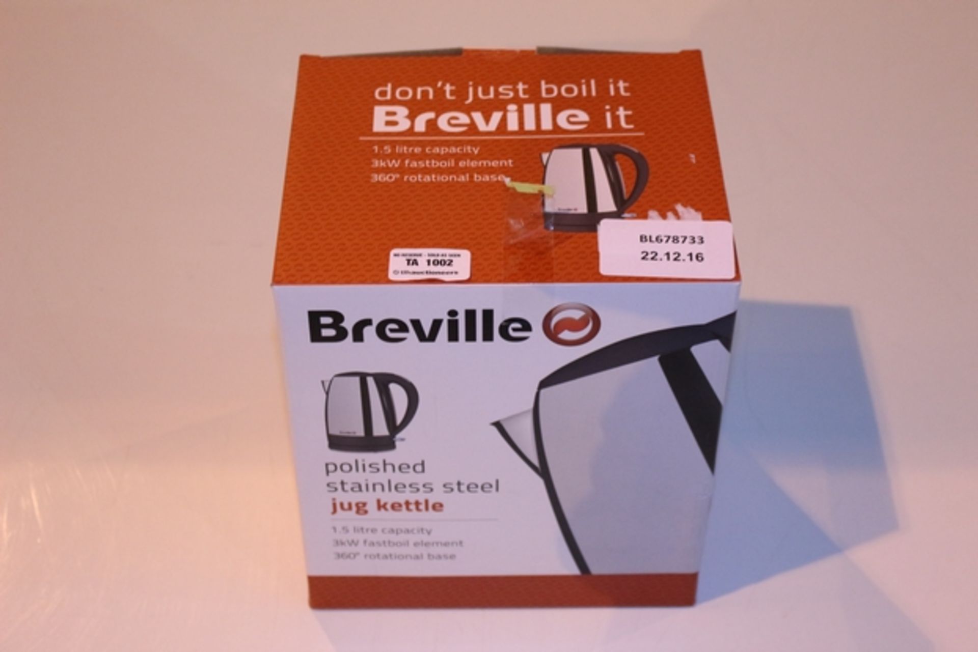 1X BOXED BREVILLE POLISH STAINLESS STEEL JUG KETTLE RRP £30 (BL678733)