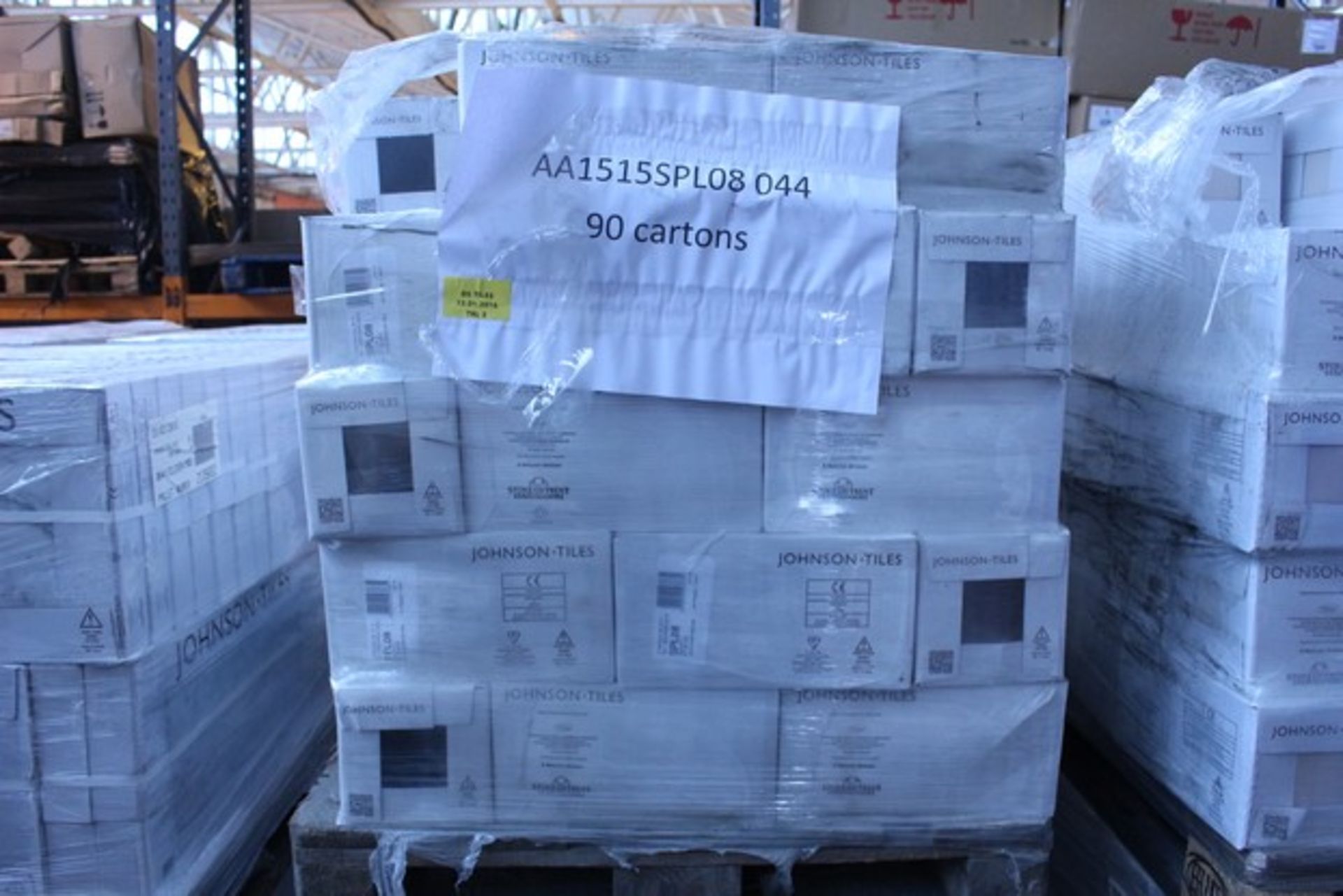 ONE PALLET TO CONTAIN 90X BOXES OF BRAND NEW SPL08 150X150 WALL TILES RRP COMBINED £1100 (DS-TILES