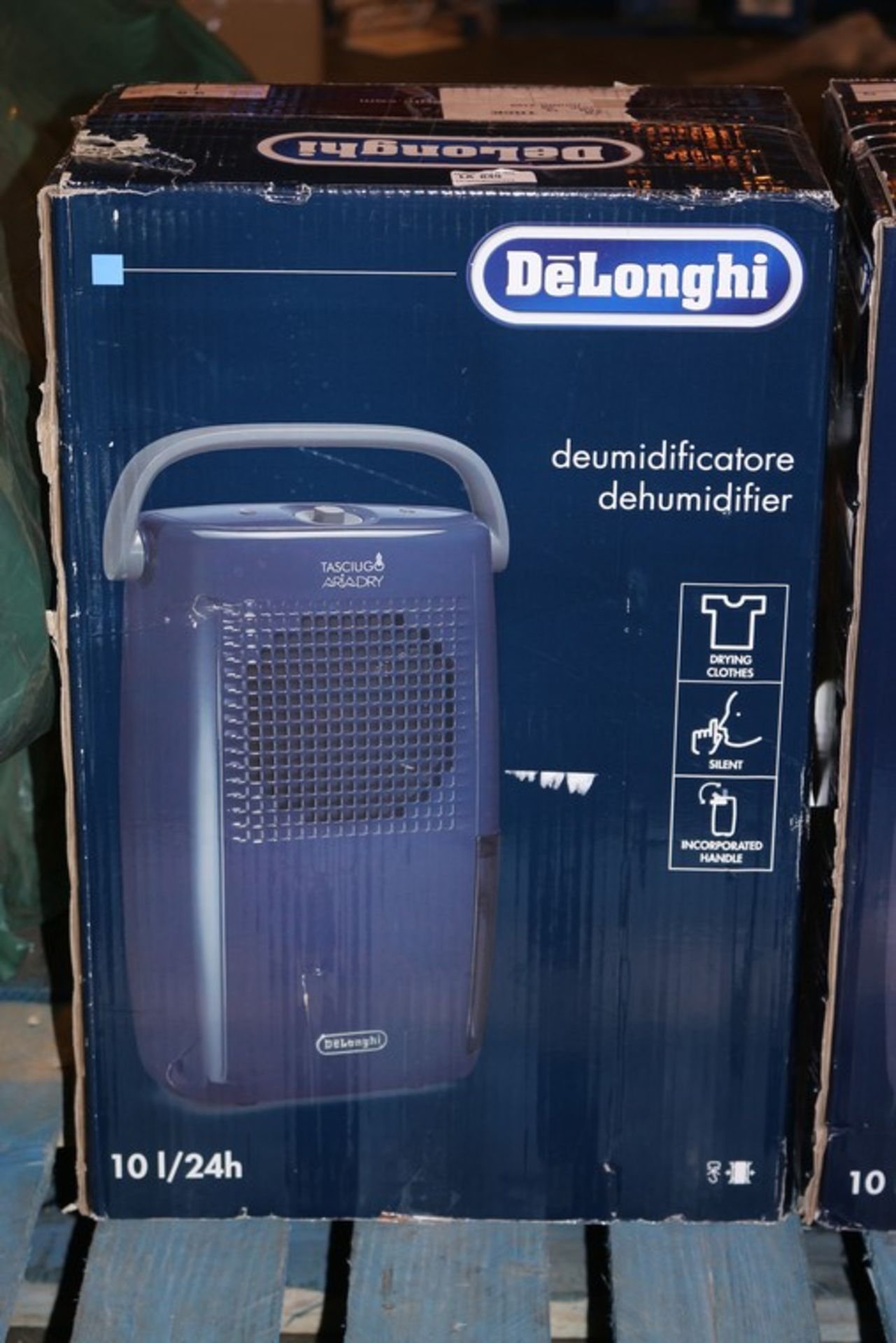 1 x BOXED DELONGHI 10L DEHUMIDIFIER RRP £115(17.2.17) *PLEASE NOTE THAT THE BID PRICE IS