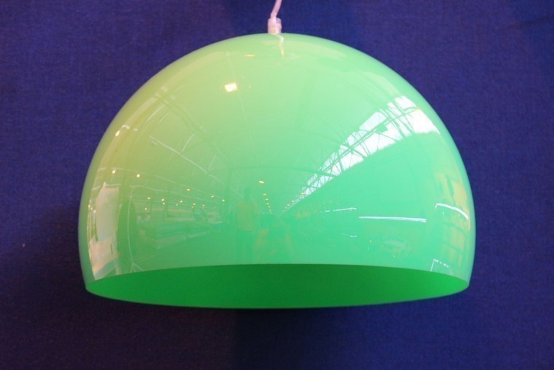 1 x FLY STYLE PENDANT CEILING LIGHT IN GREEN (010-L) *PLEASE NOTE THAT THE BID PRICE IS MULTIPLIED