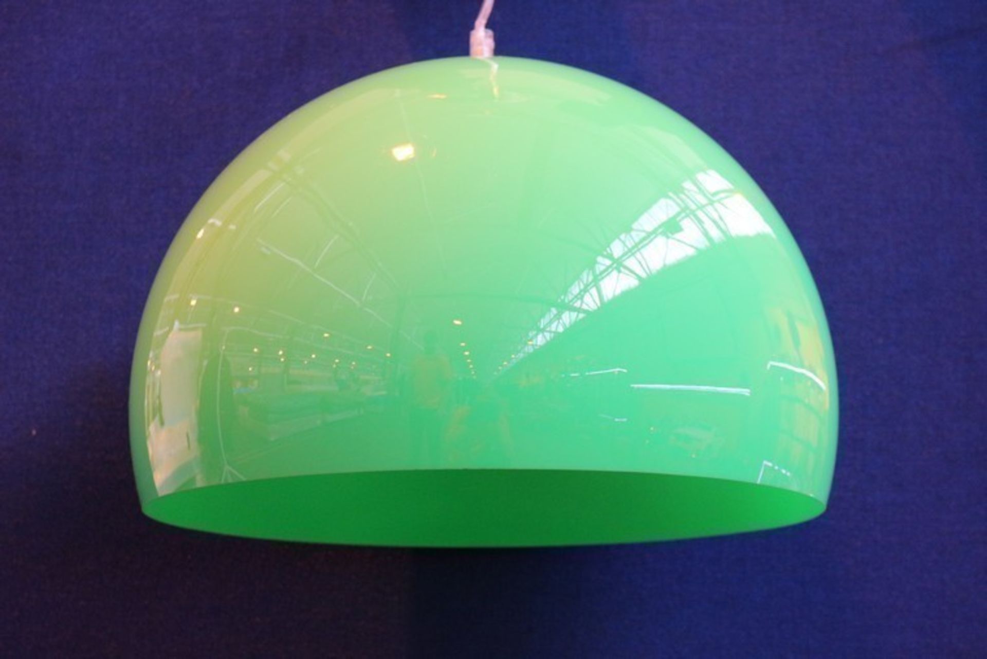 1 x FLY STYLE PENDANT CEILING LIGHT IN GREEN (010-L) *PLEASE NOTE THAT THE BID PRICE IS MULTIPLIED