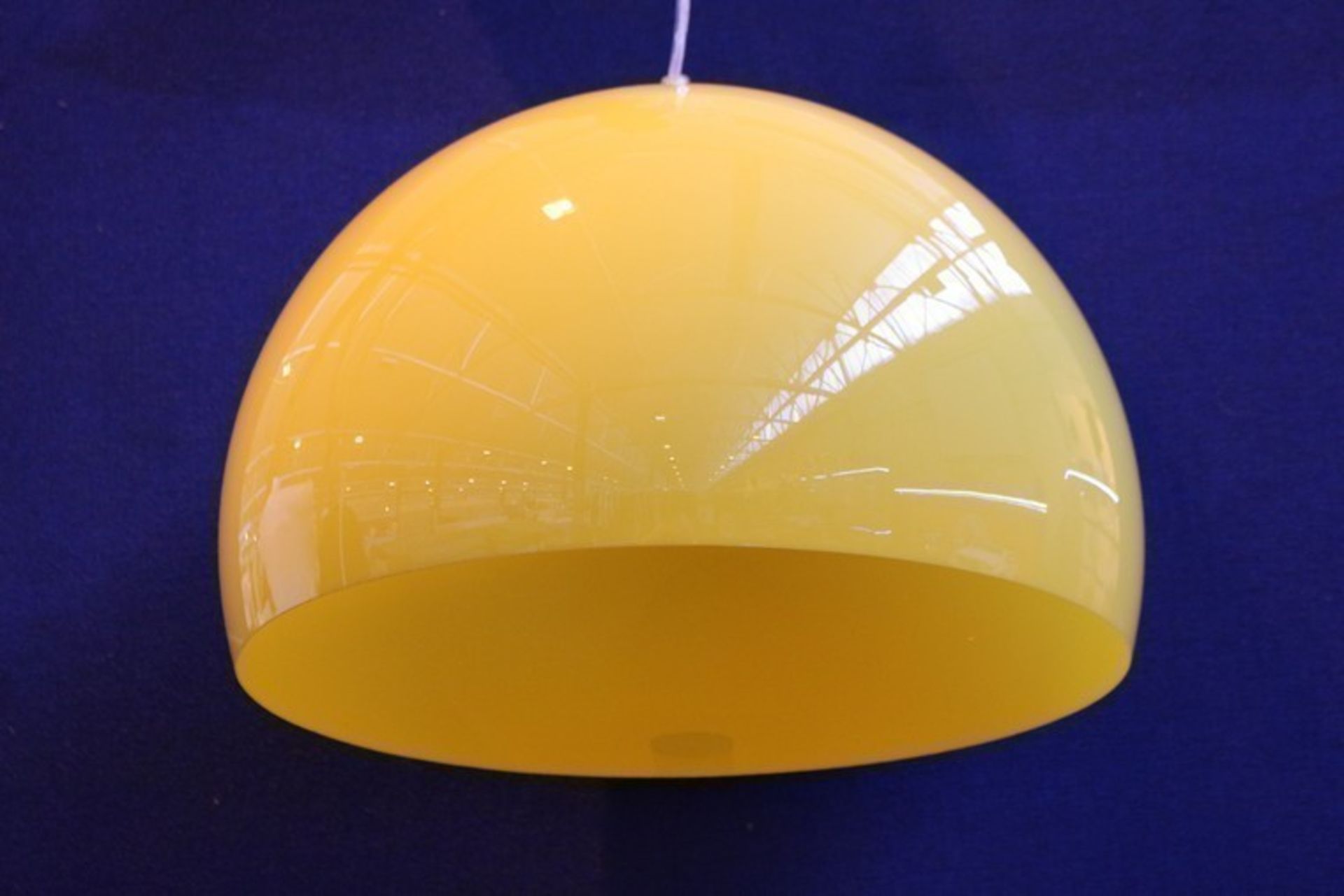 1 x FLY STYLE PENDANT CEILING LIGHT IN YELLOW (010-L) *PLEASE NOTE THAT THE BID PRICE IS