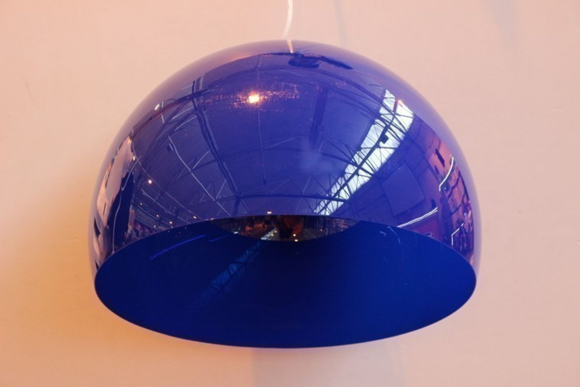 1 x FLY STYLE PENDANT CEILING LIGHT IN BLUE (010-L) *PLEASE NOTE THAT THE BID PRICE IS MULTIPLIED BY