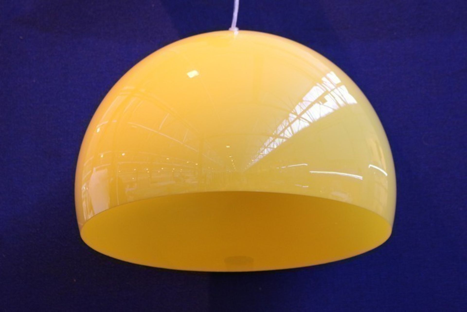 1 x FLY STYLE PENDANT CEILING LIGHT IN YELLOW (010-L) *PLEASE NOTE THAT THE BID PRICE IS