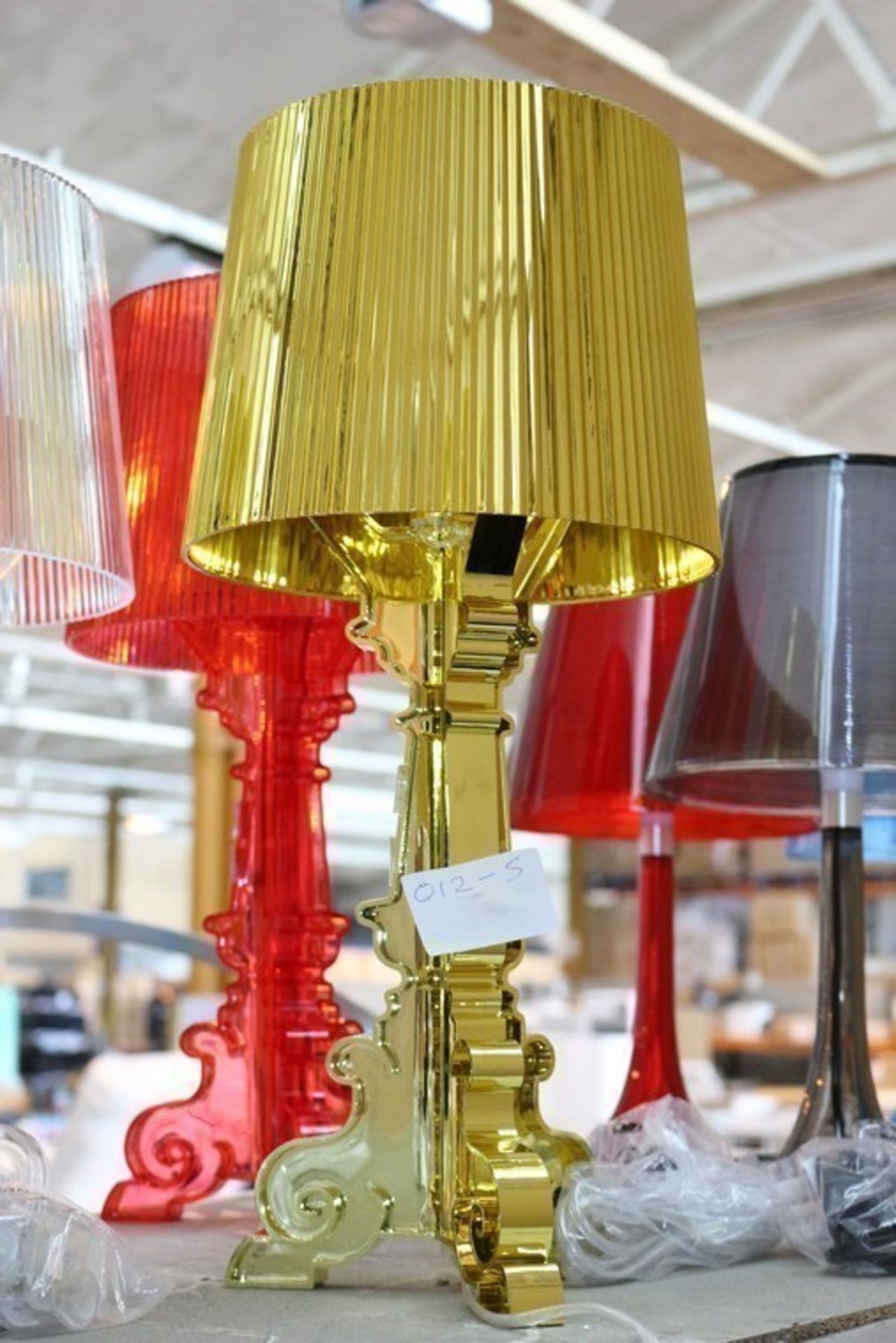 1 x BOXED BRAND NEW BOURGIE STYLE MINI TABLE LAMP IN GOLD (012-S) *PLEASE NOTE THAT THE BID PRICE IS