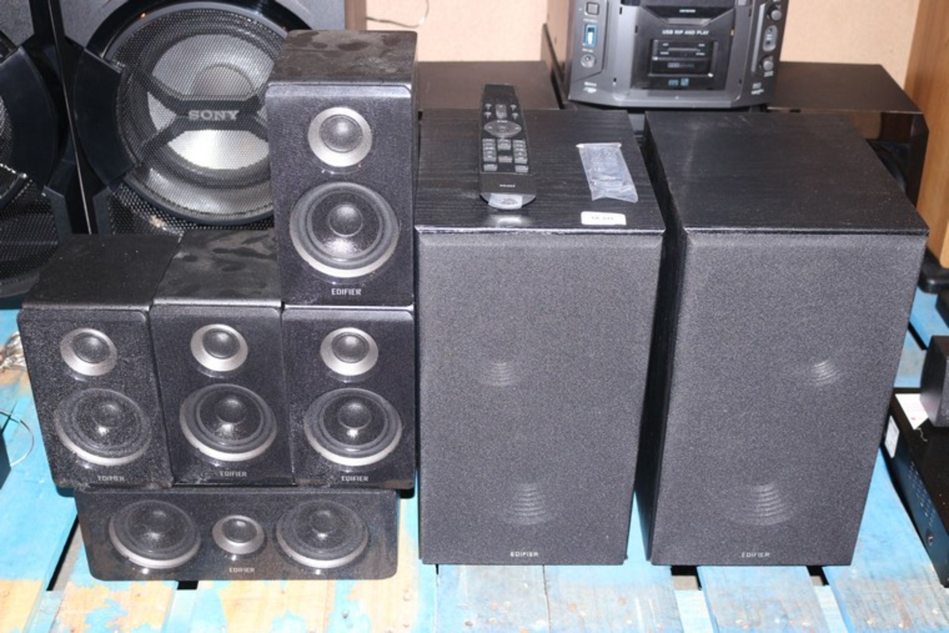 1 x EDIFIER SURROUND SPEAKER SET (27.1.17) *PLEASE NOTE THAT THE BID PRICE IS MULTIPLIED BY THE