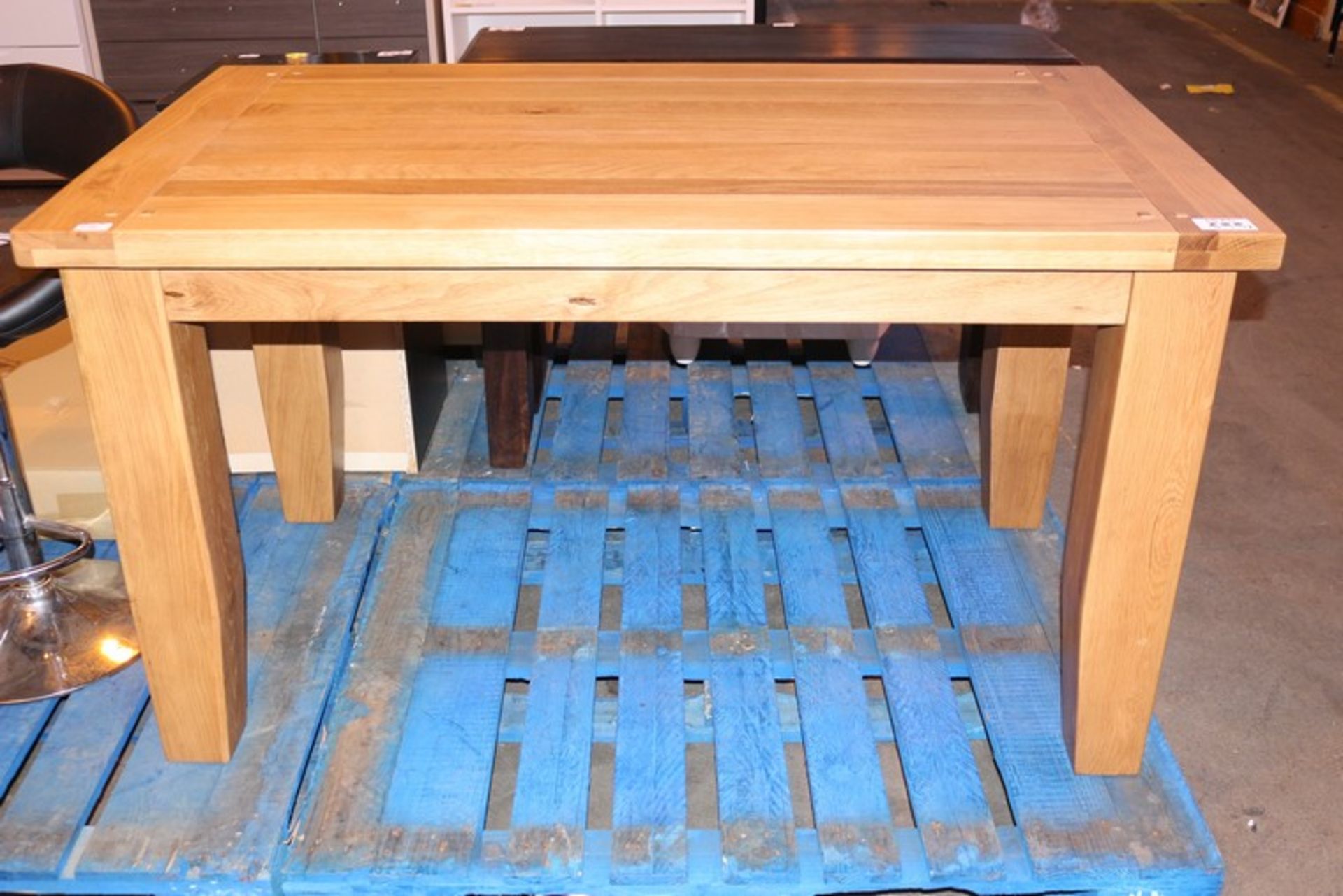 1 x SOLID LIGHT OAK FIXED DINING TABLE (31.1.17) *PLEASE NOTE THAT THE BID PRICE IS MULTIPLIED BY