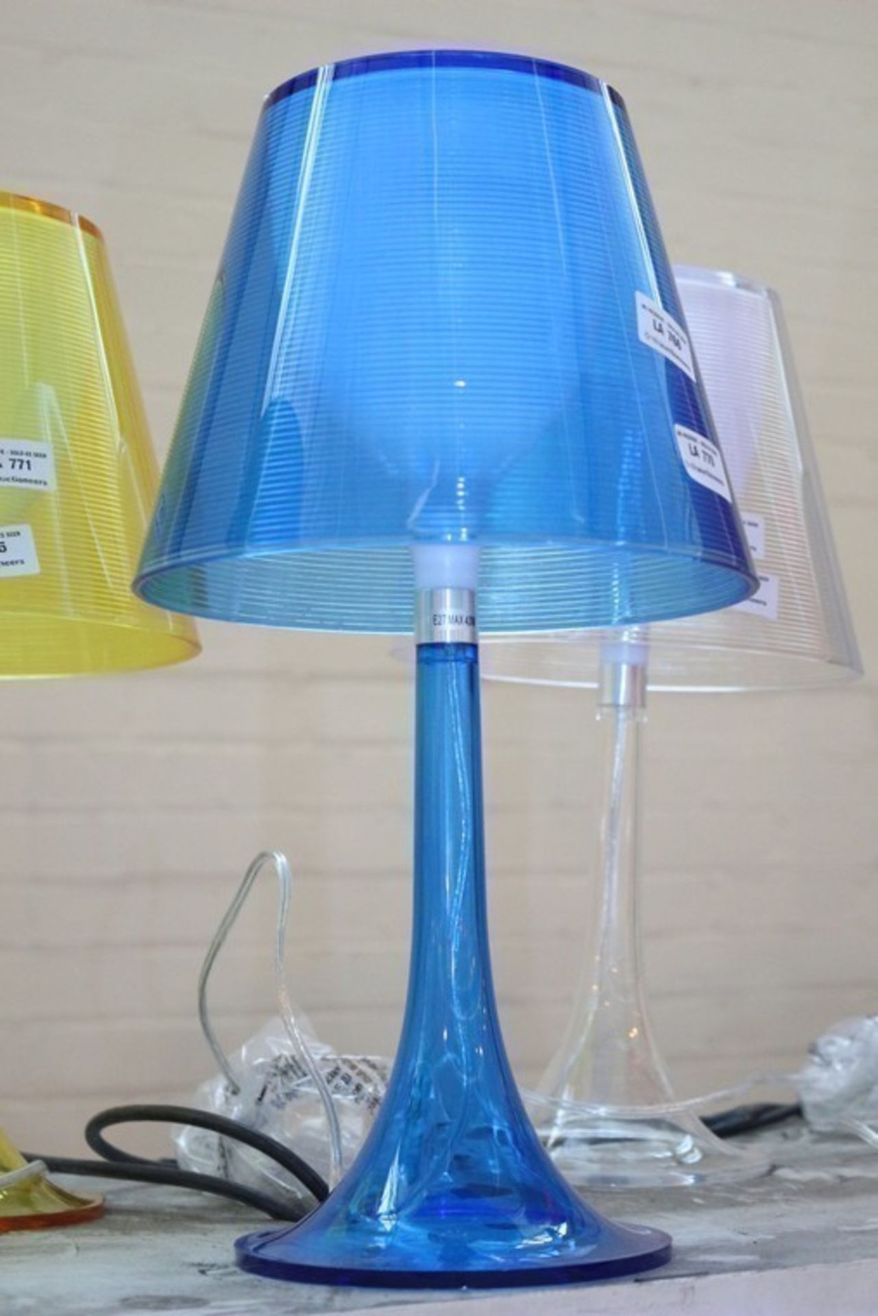1 x MISS KT STYLE MINI TABLE LAMP IN BLUE (013) *PLEASE NOTE THAT THE BID PRICE IS MULTIPLIED BY THE