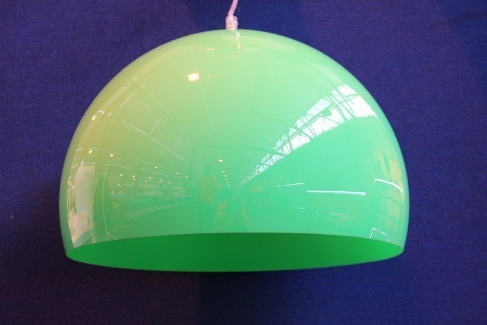 1 x FLY STYLE PENDANT CEILING LIGHT IN GREEN (010-L) *PLEASE NOTE THAT THE BID PRICE IS MULTIPLIED