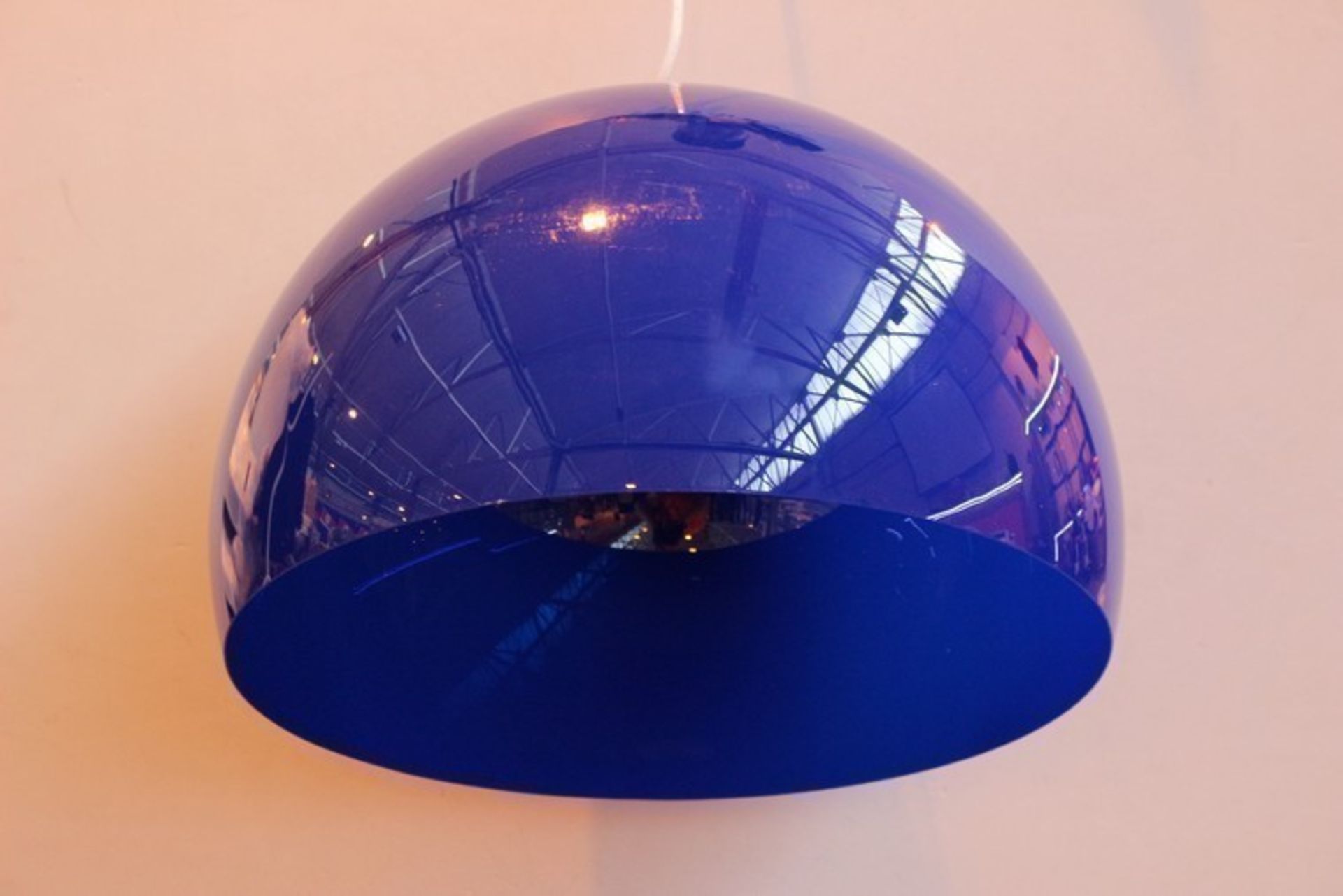 1 x FLY STYLE PENDANT CEILING LIGHT IN BLUE (010-L) *PLEASE NOTE THAT THE BID PRICE IS MULTIPLIED BY