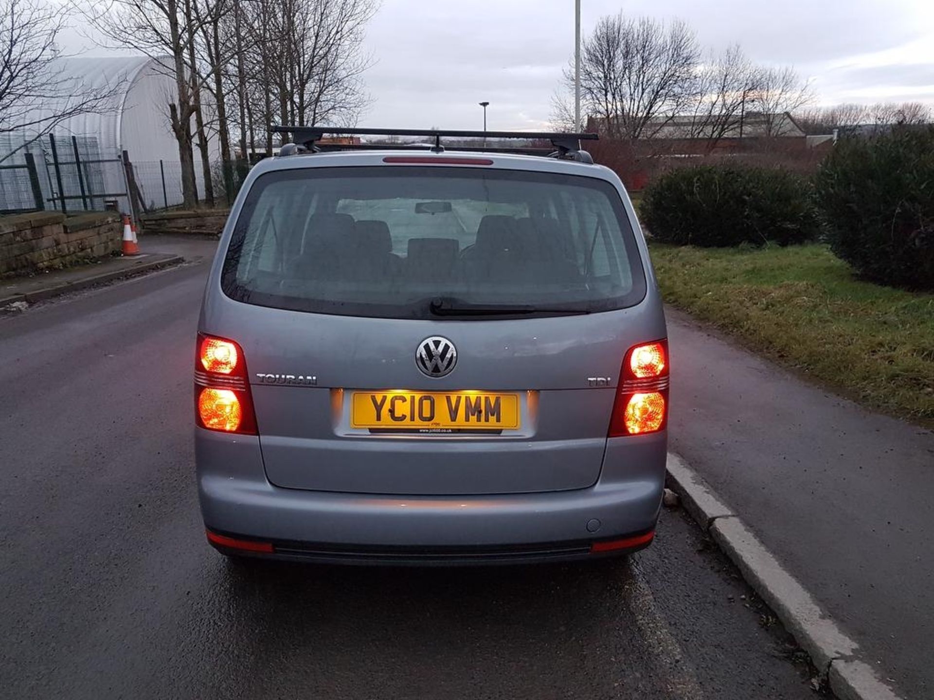 VOLKSWAGEN, TOURAN TDI S MPV, YC10 VMM, 1-9 LTR TDI, DIESEL, MANUAL, 2010, 5 DOOR, CURRENT - Image 2 of 12