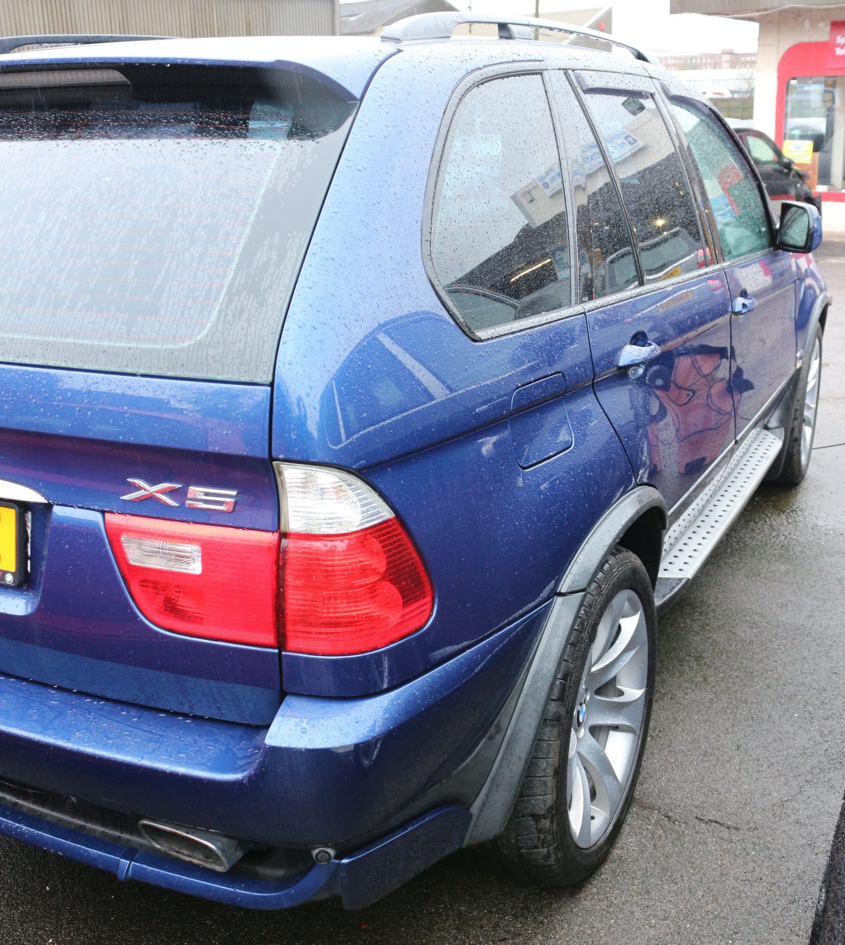 BMW X5, X5 IS FACE LIFT MODEL, HN54 FXZ, 4-8 IS, PETROL, AUTOMATIC, 2004, 5 DOOR, CURRENT RECORDED - Image 3 of 15