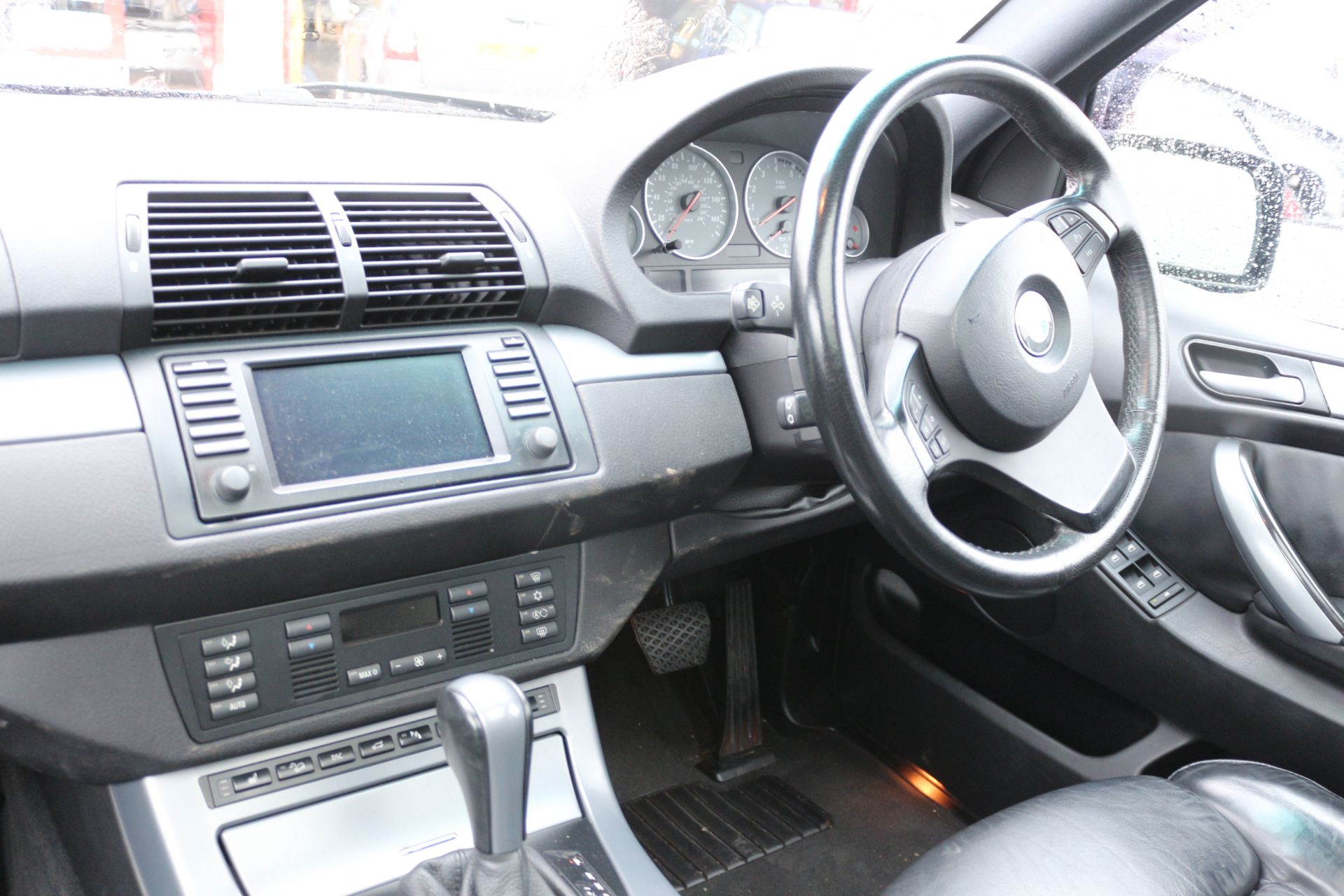 BMW X5, X5 IS FACE LIFT MODEL, HN54 FXZ, 4-8 IS, PETROL, AUTOMATIC, 2004, 5 DOOR, CURRENT RECORDED - Image 7 of 15