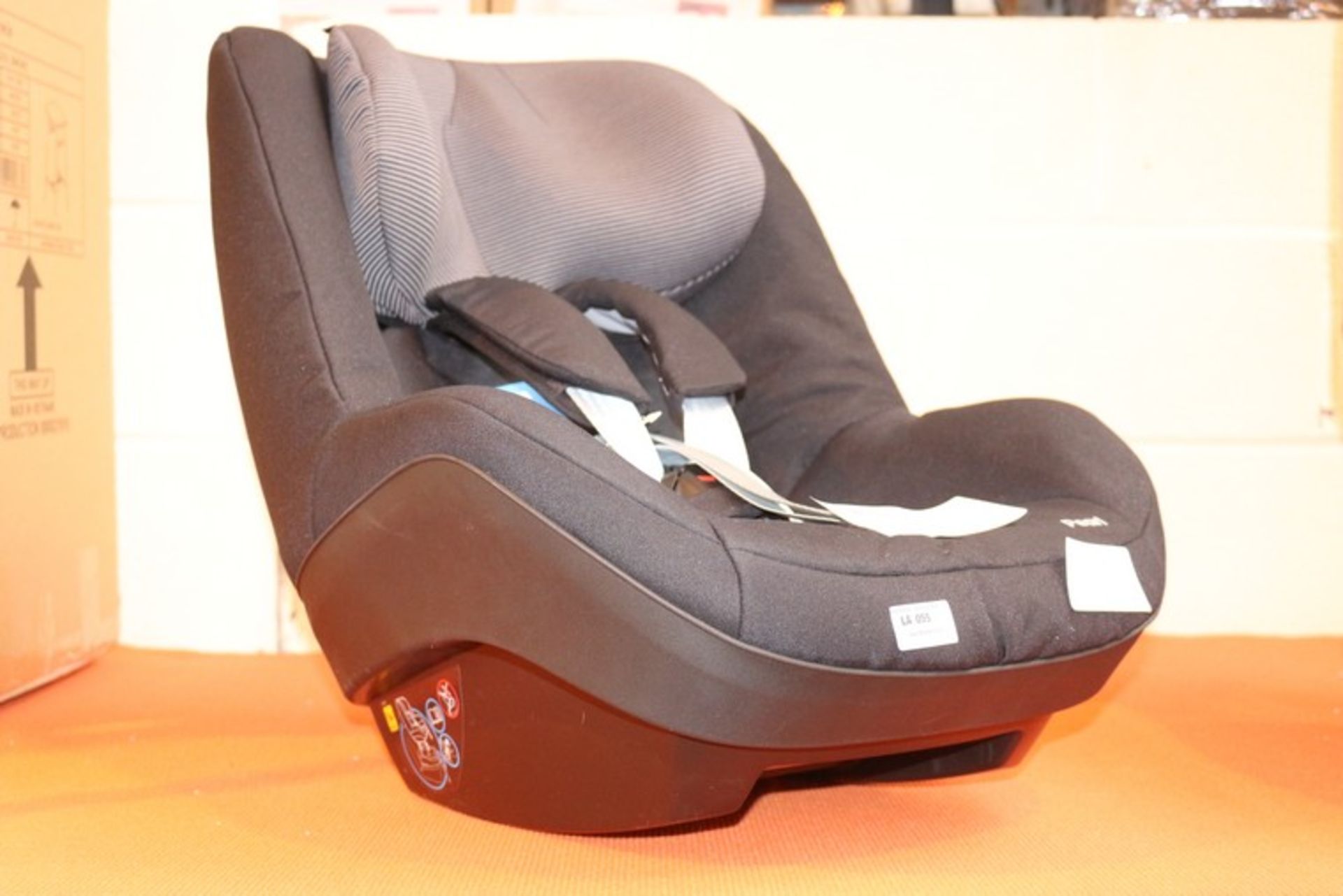 1 x MAXI COSY PEARL IN CAR CHILDRENS SAFETY SEAT RRP £170 (13.4.17) *PLEASE NOTE THAT THE BID
