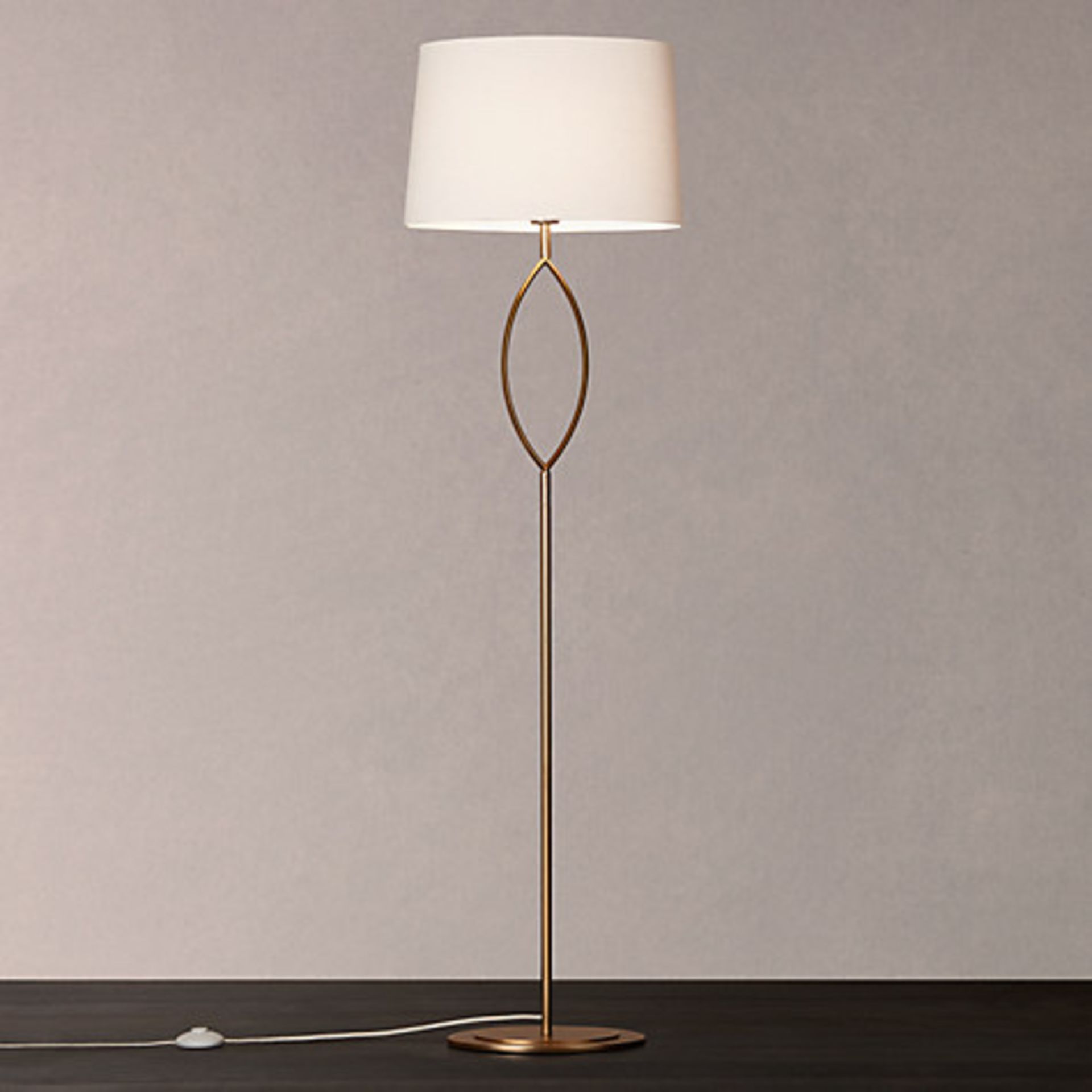 1 x BOXED LOPEZ CHROME TALL FLOOR LAMP WITH LINEN SHADE RRP £130 (19.4.17) *PLEASE NOTE THAT THE BID