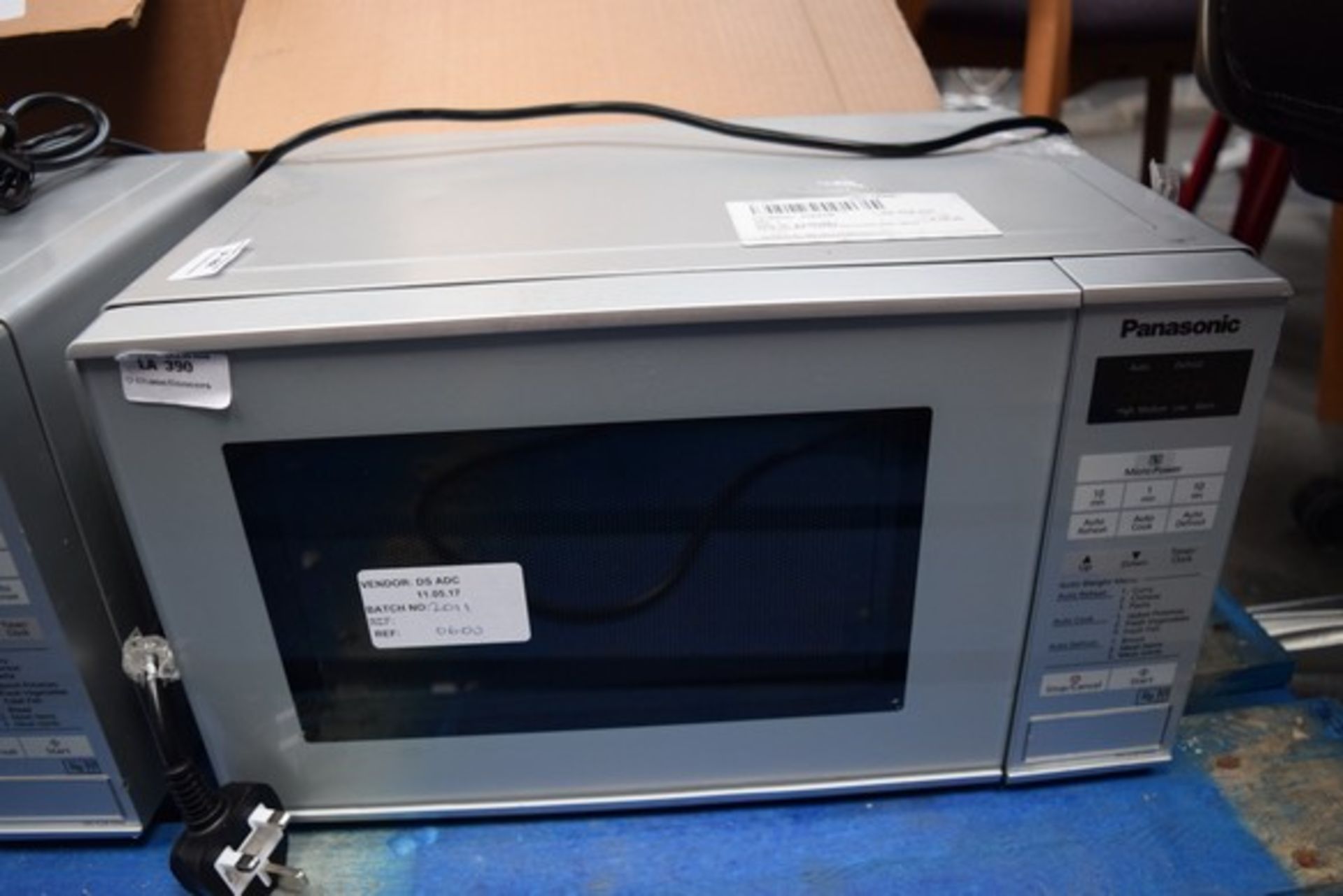 1 x PANASONIC MICROWAVE OVEN RRP £55 11.05.17 (BATCH 2015) *PLEASE NOTE THAT THE BID PRICE IS