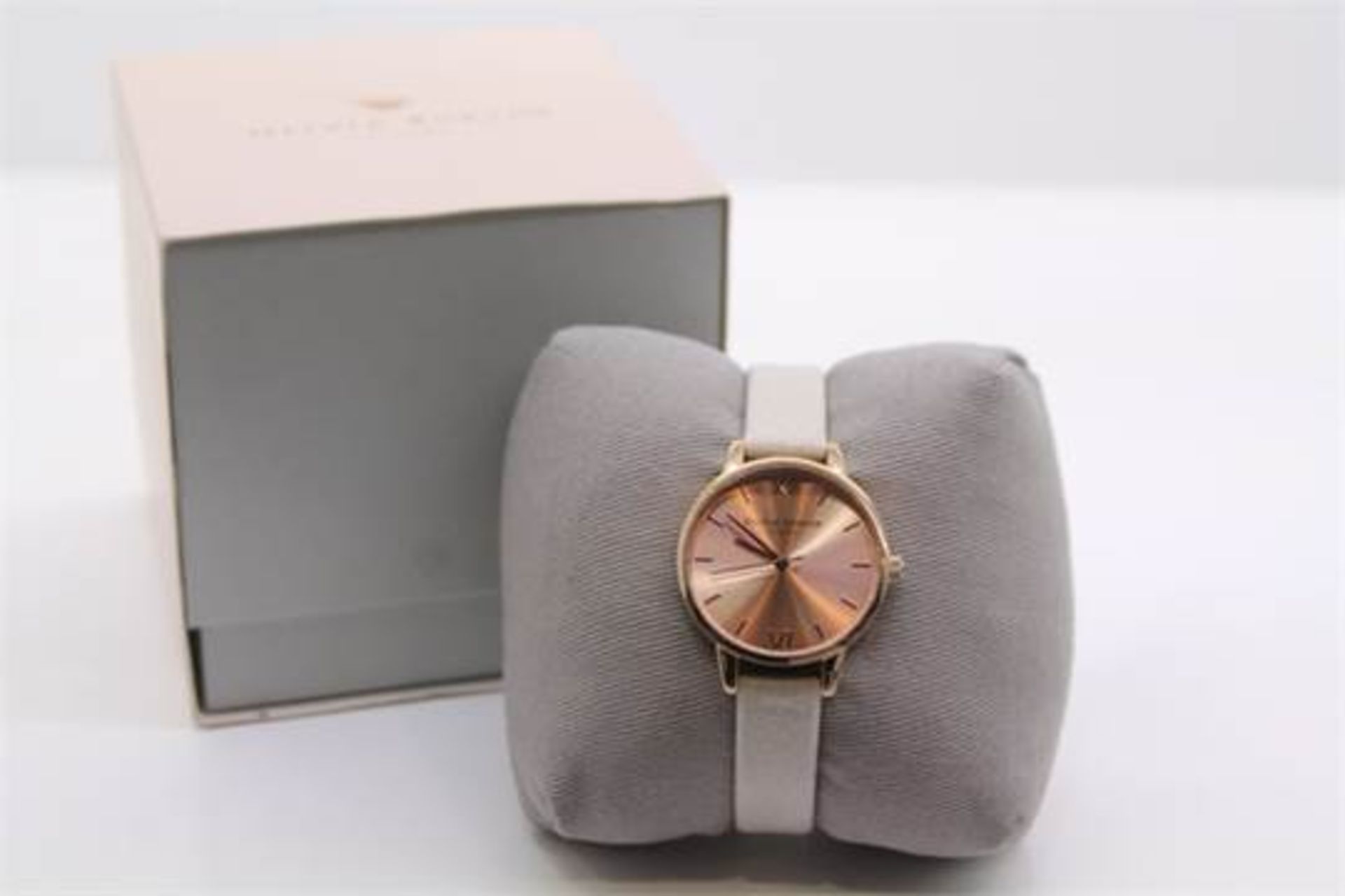 BOXED OLIVIA BURTON DESIGNER LADIES WRIST WATCH, THIS IS A VERY POPULAR LADIES BRAND RRP £150 (ADC-