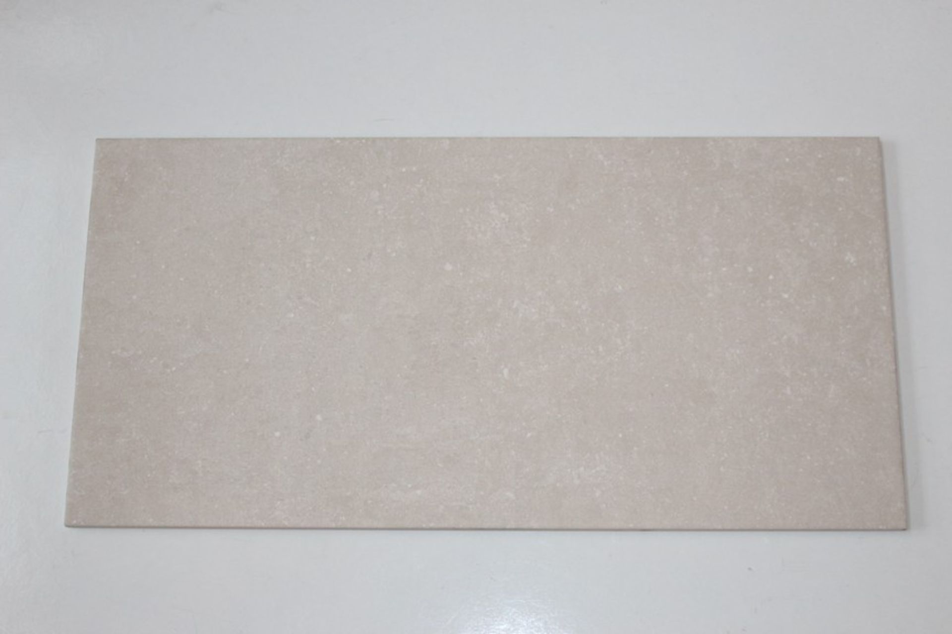 40X BY JOHNSONS TILES FACTORY SEALED GLAZED WALL TILES 300 X 600 RRP £1200 (YORK1A) (DS-TILE) (03.