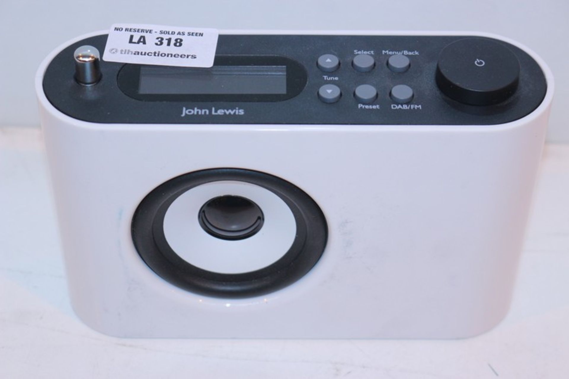 7 x PORTABLE DAB FM DIGITAL RADIOS COMBINED RRP £220 (22.5.17) *PLEASE NOTE THAT THE BID PRICE IS