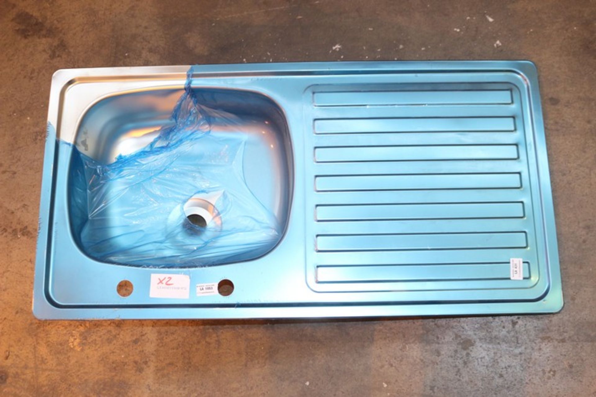 2 x ASSORTED STAINLESS STEEL SINK BOWLS (28.4.17) *PLEASE NOTE THAT THE BID PRICE IS MULTIPLIED BY